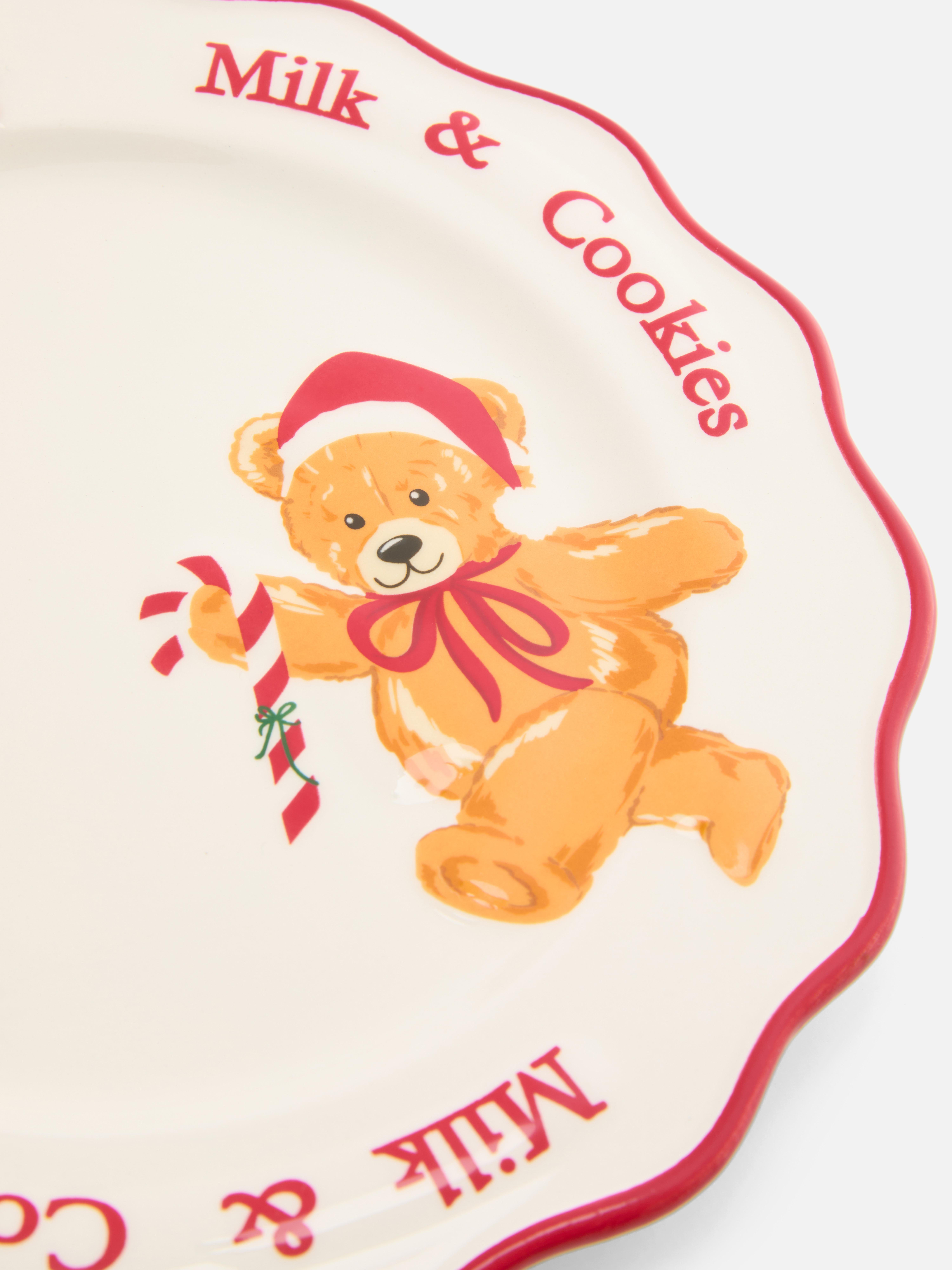Scalloped Christmas Teddy Bear Plate