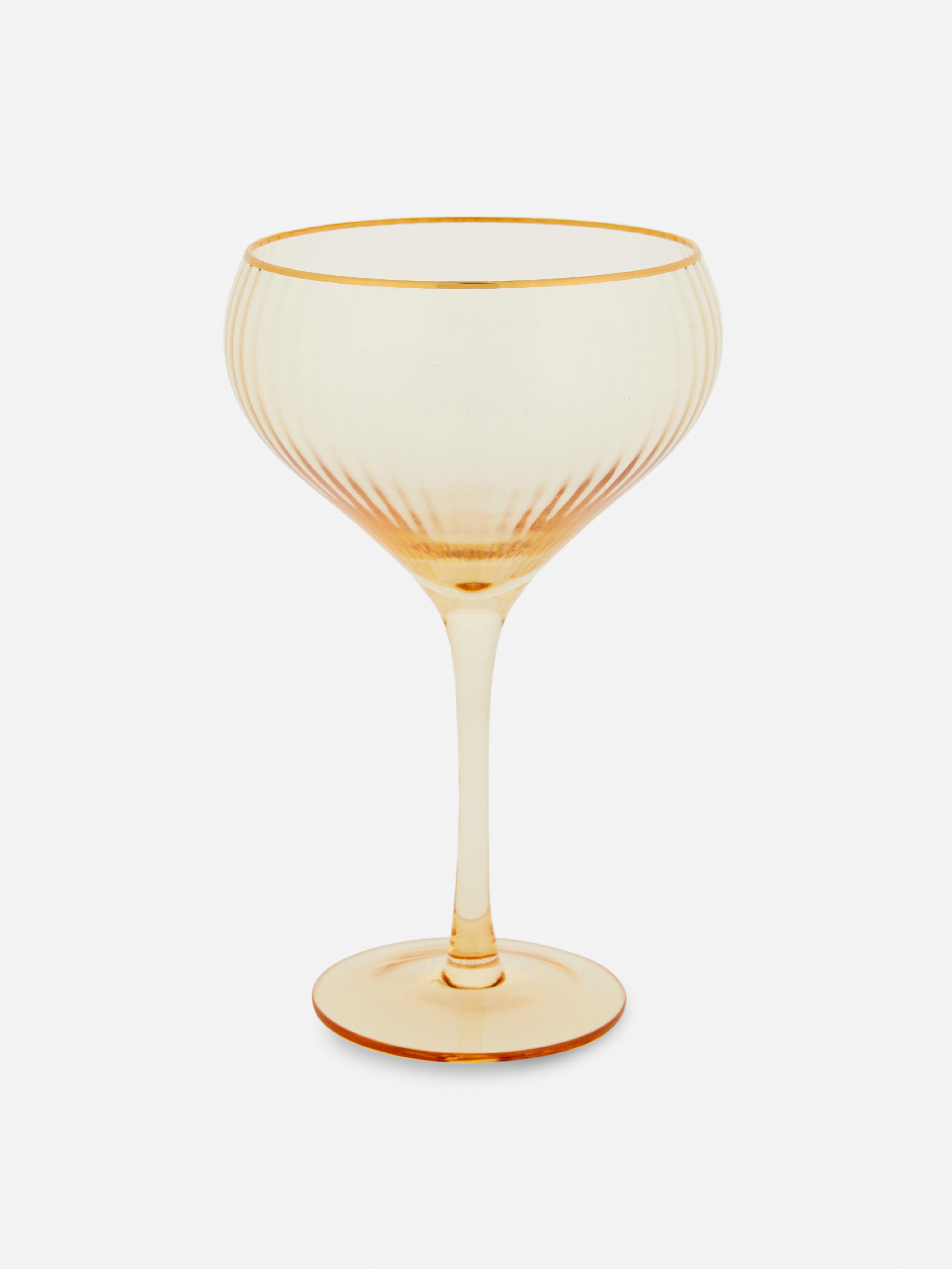Coupéglas mit Rippdesign