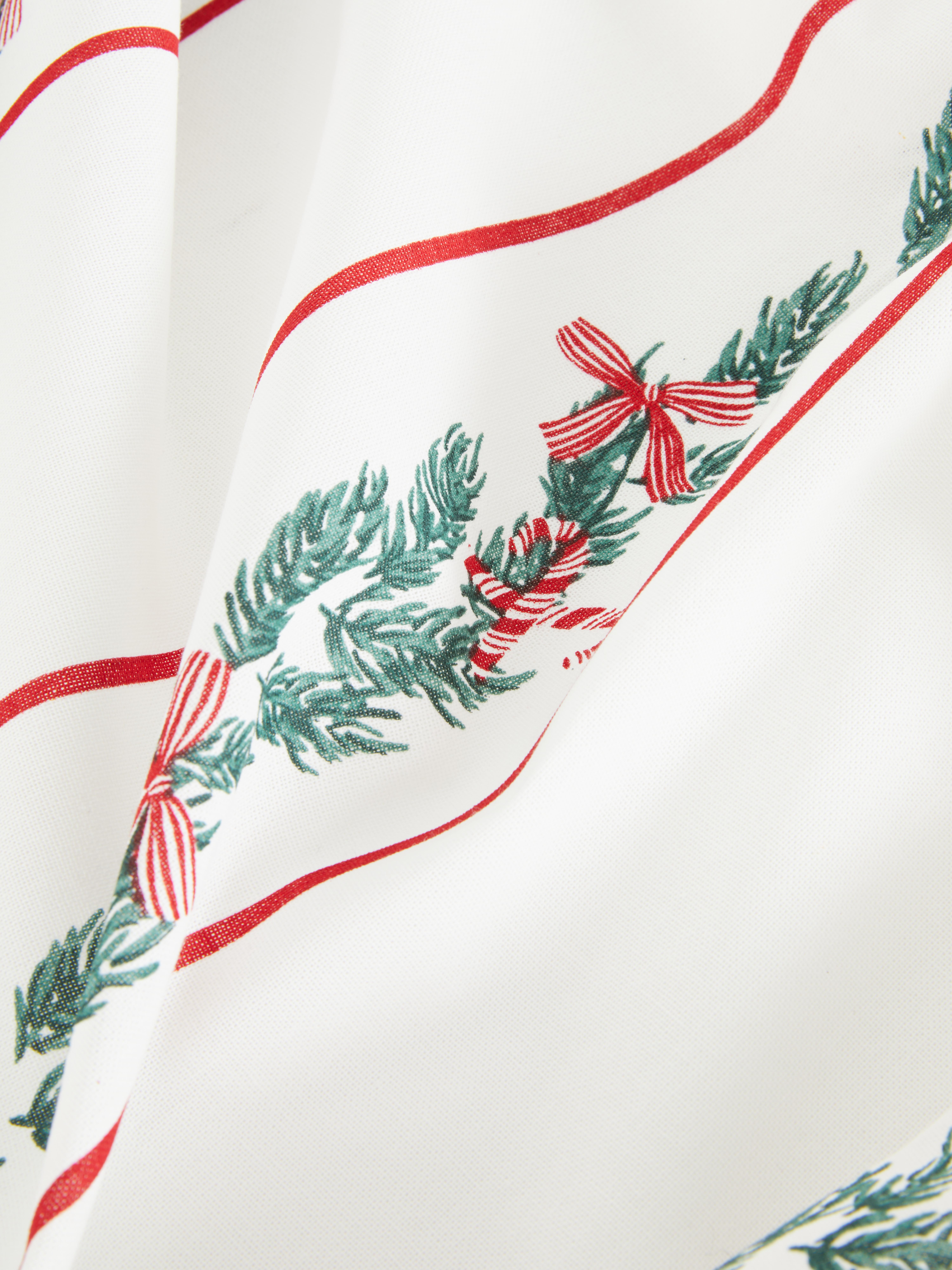 Christmas Wreath Tablecloth