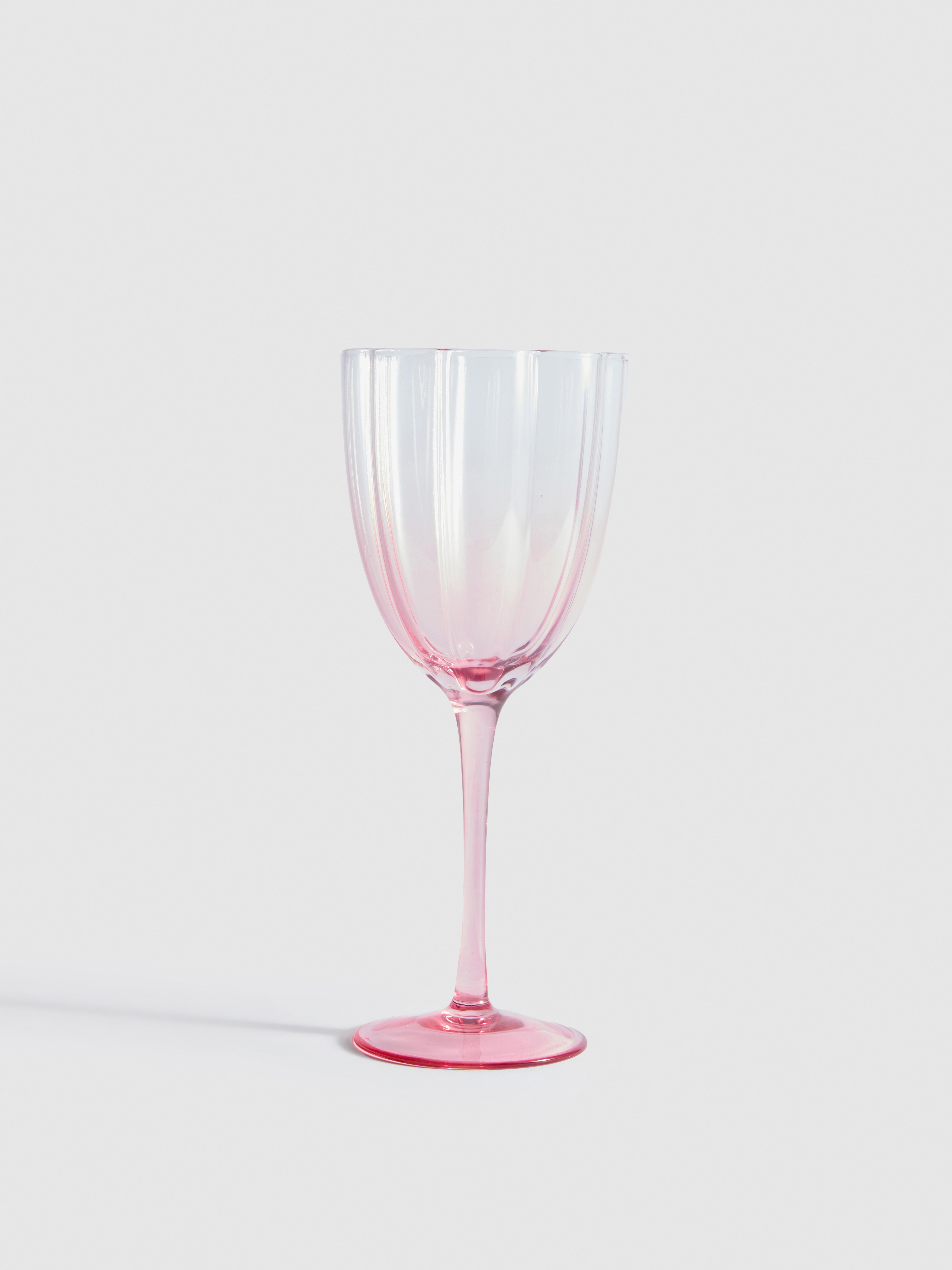 Zweifarbiges Weinglas mit bogenförmigen Rand