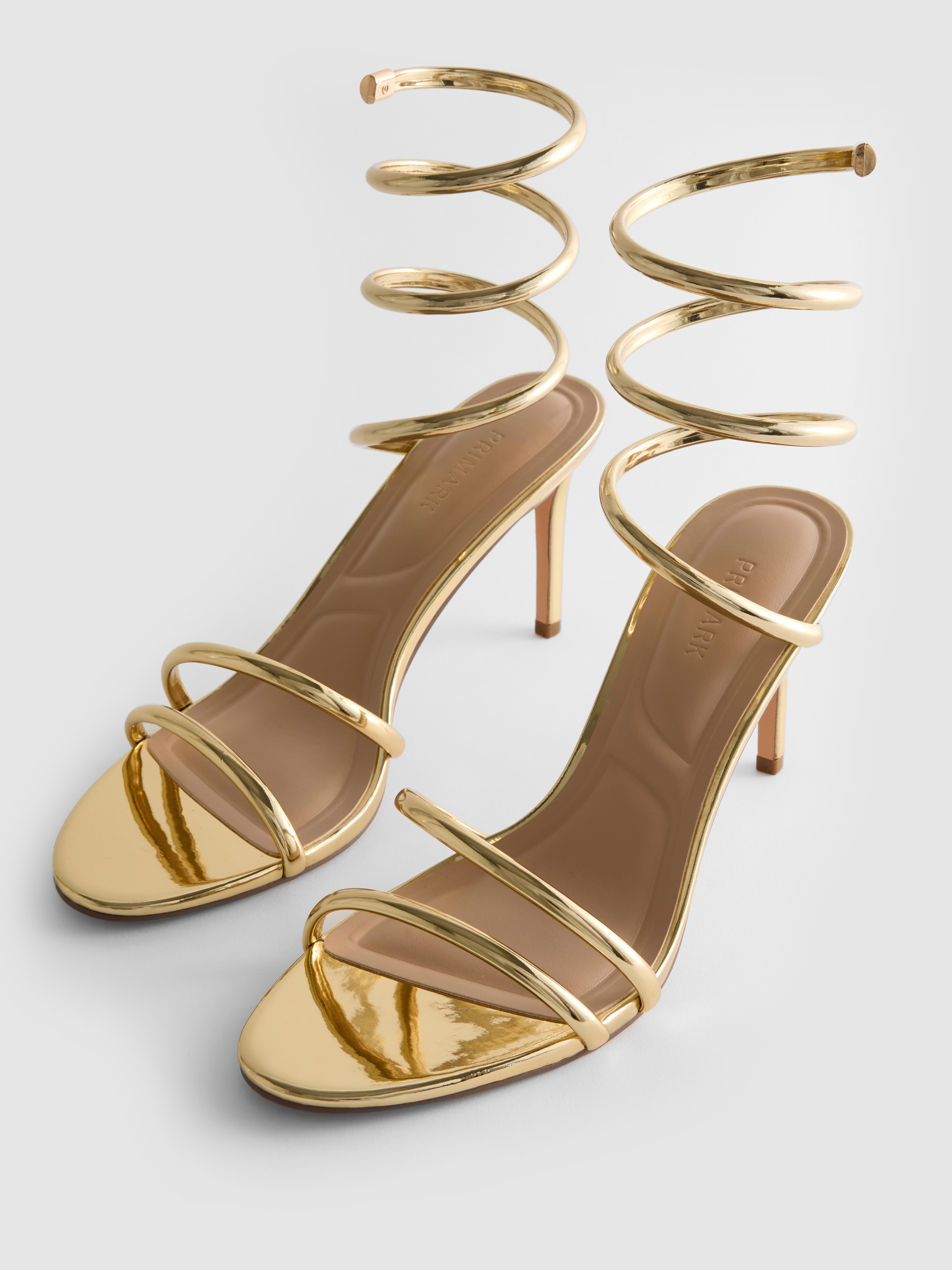 Sandales à talons et brides en spirale