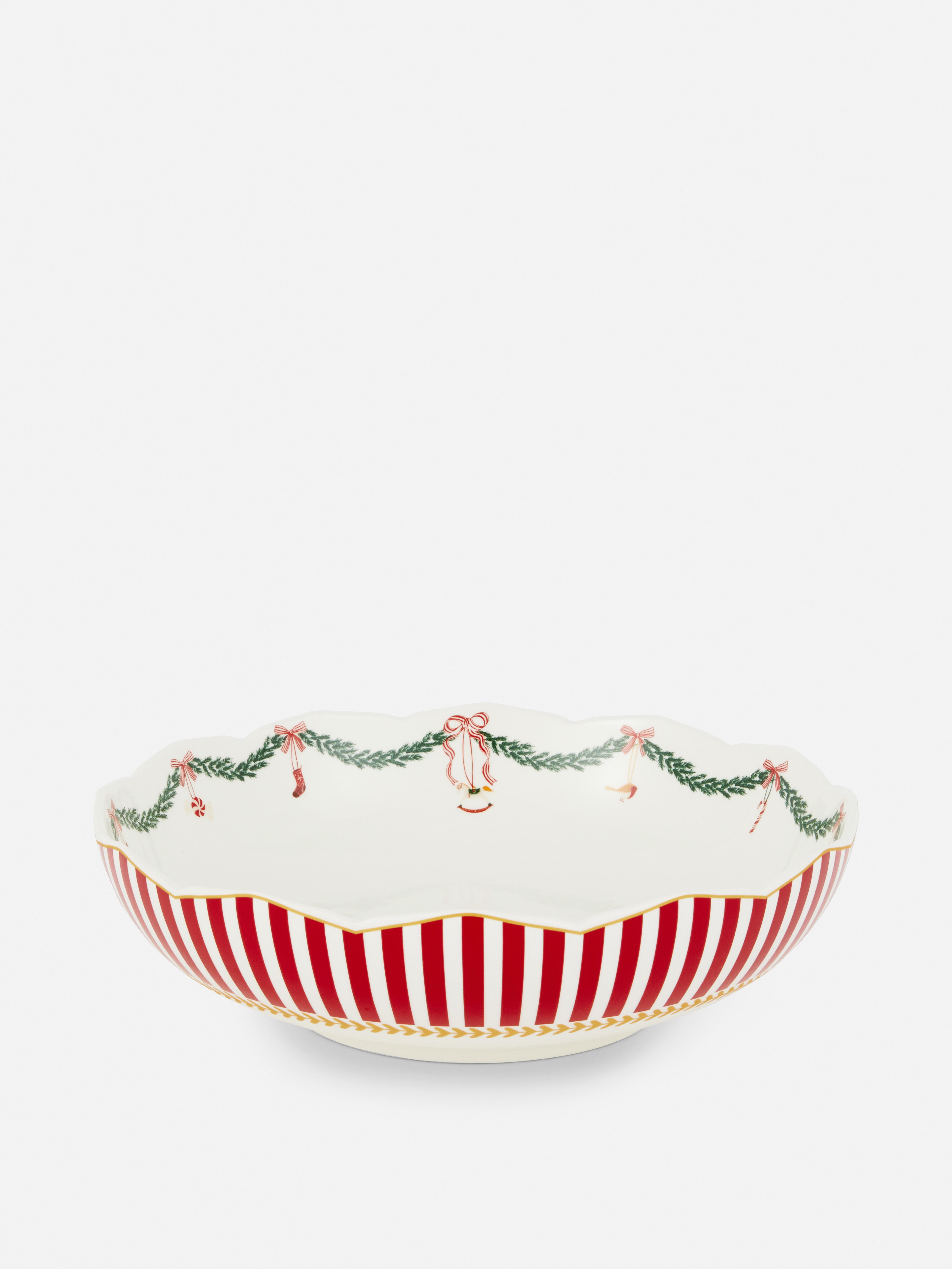 Christmas Serving Bowl With Scalloped Edge