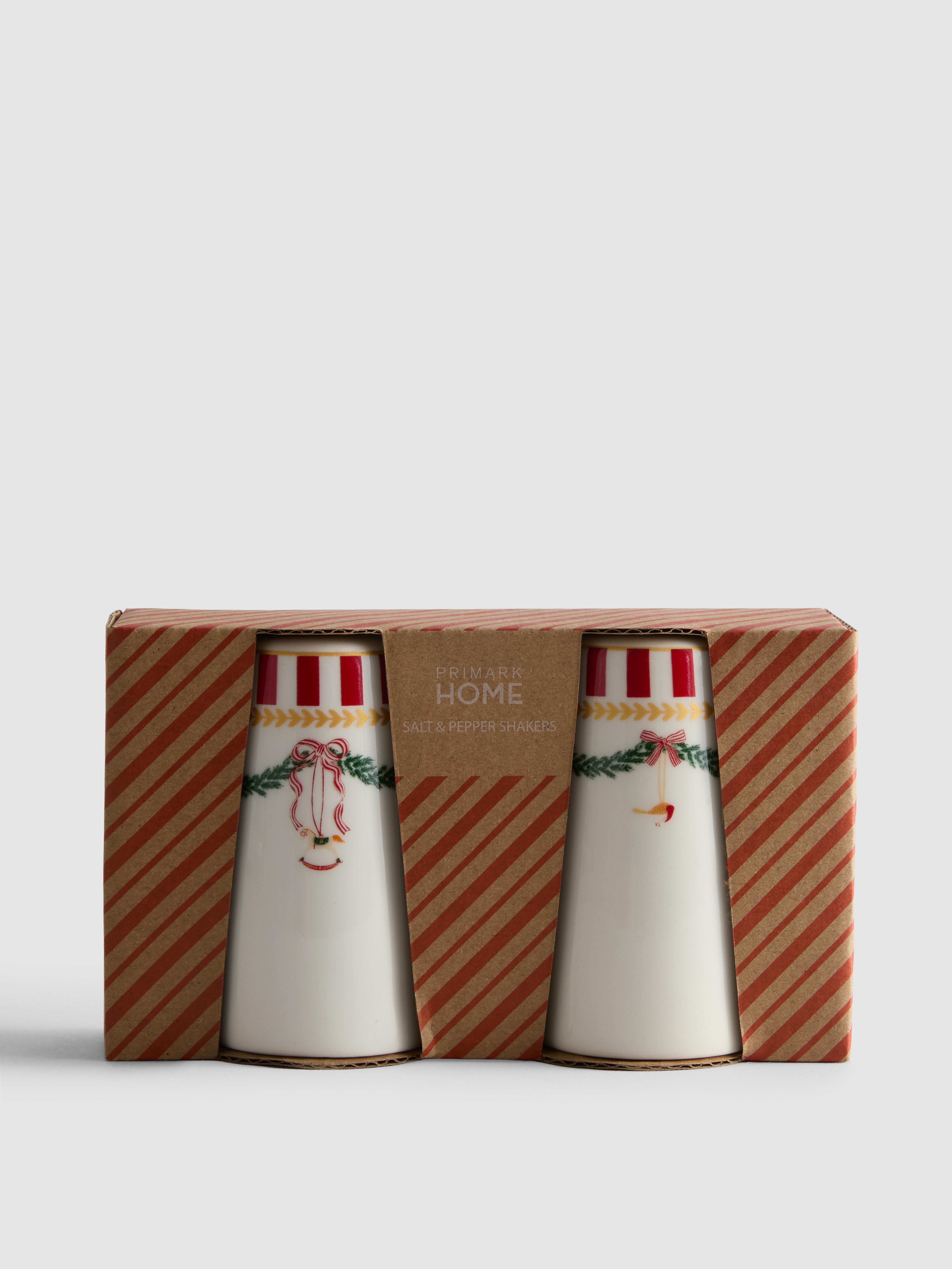 Christmas Salt And Pepper Set
