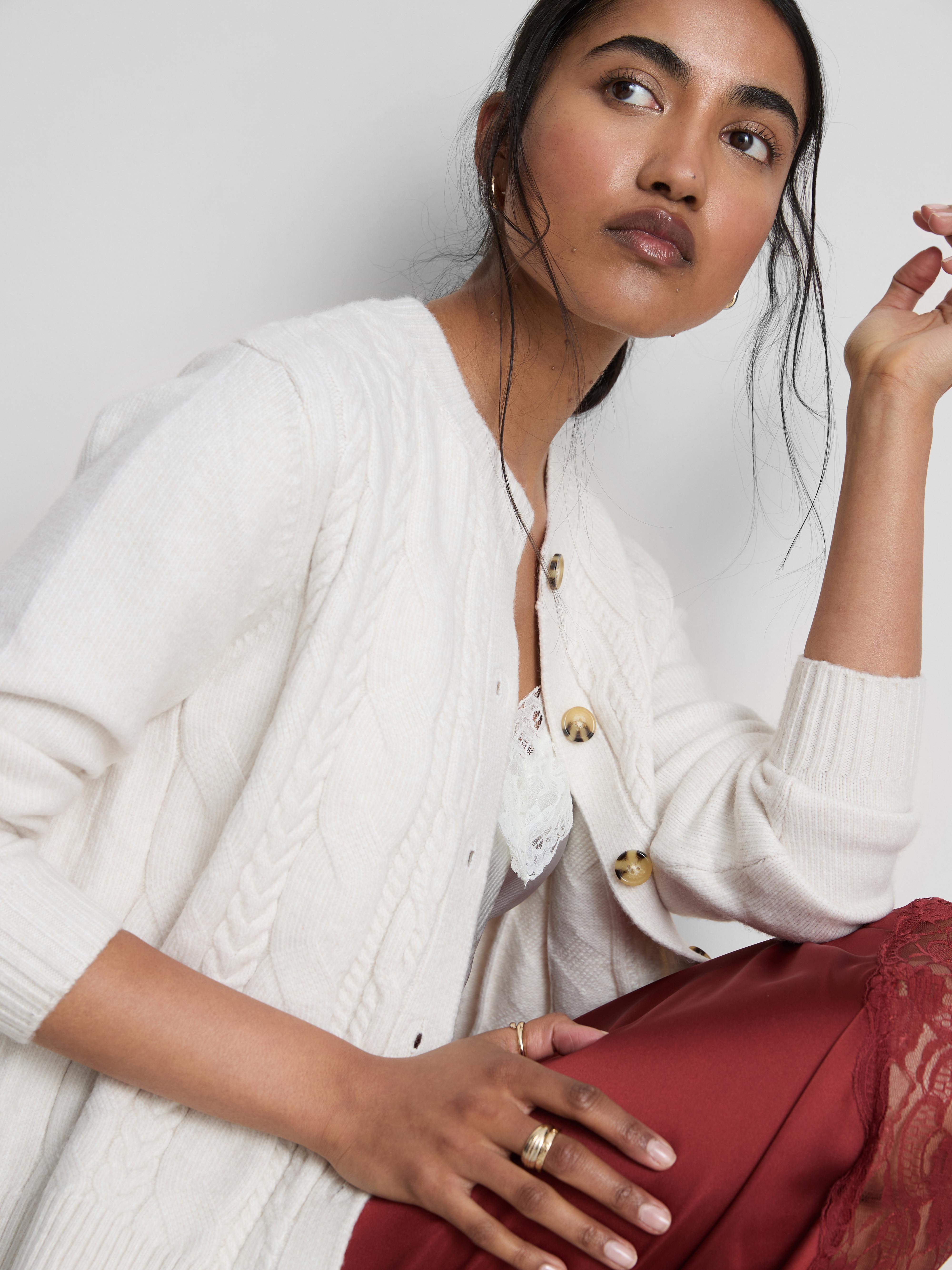 Casaco gola redonda malha entrançada