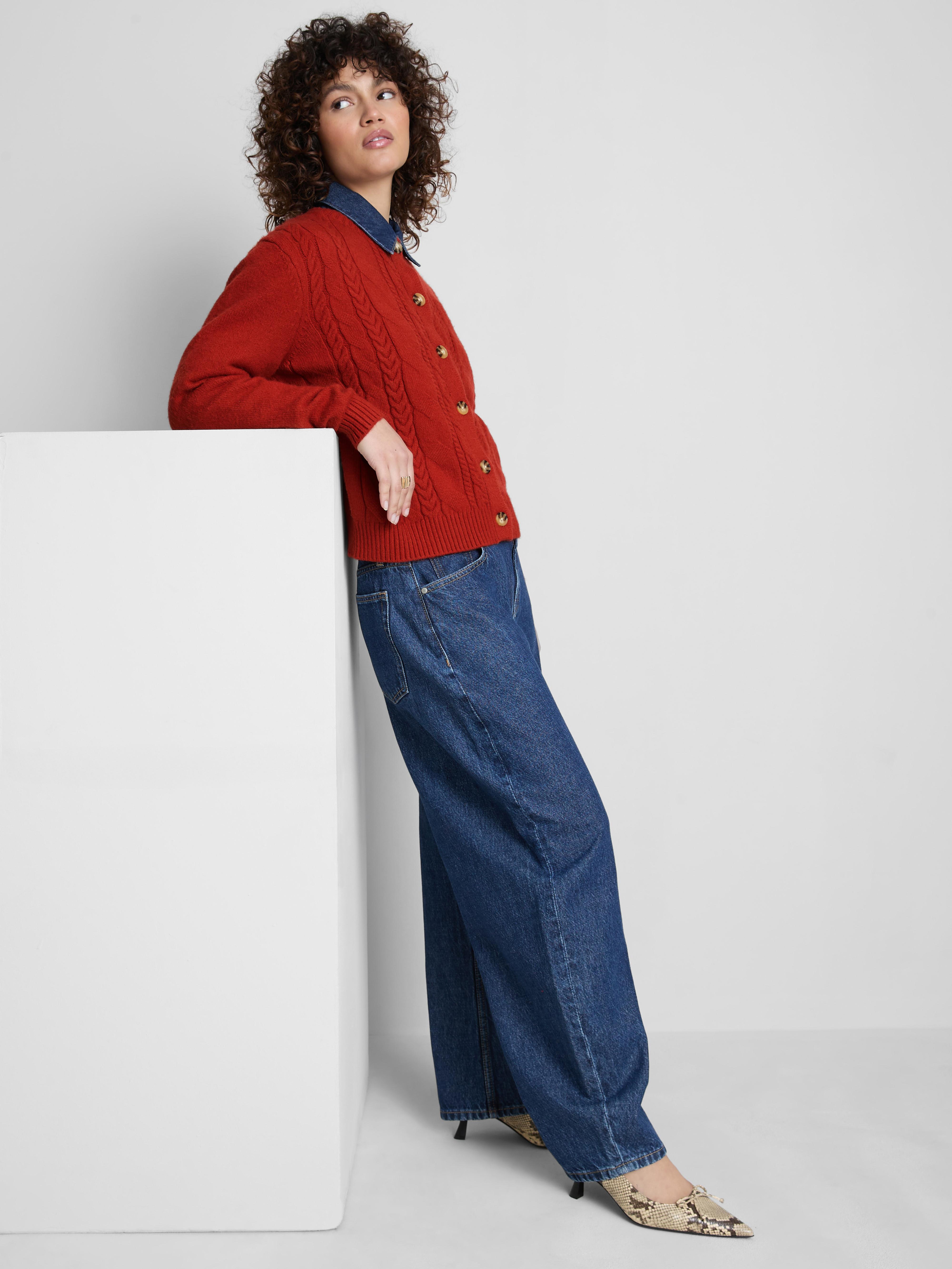 Gilet à col ras-du-cou en maille torsadée