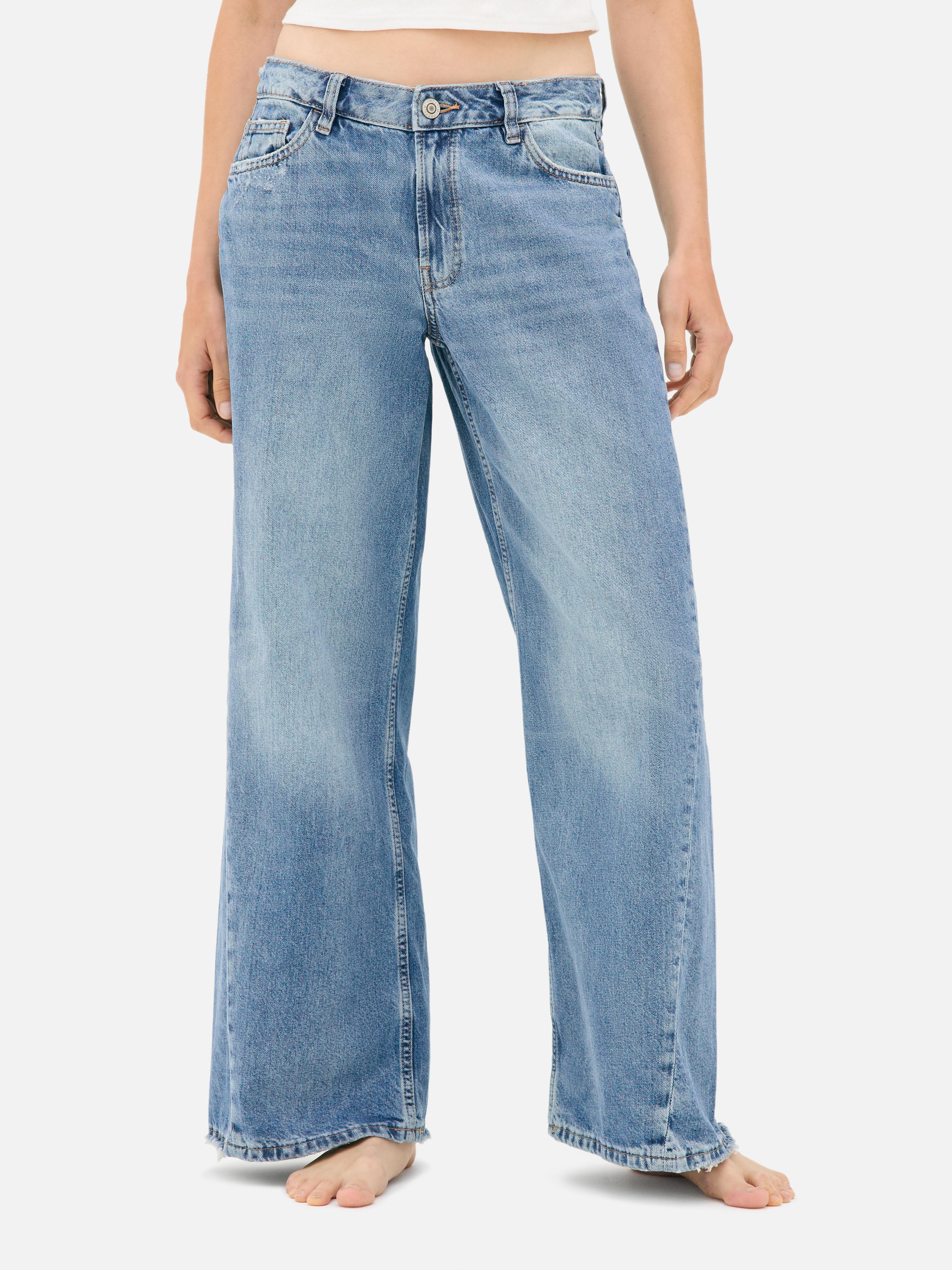 Mid-Rise Baggy Jeans