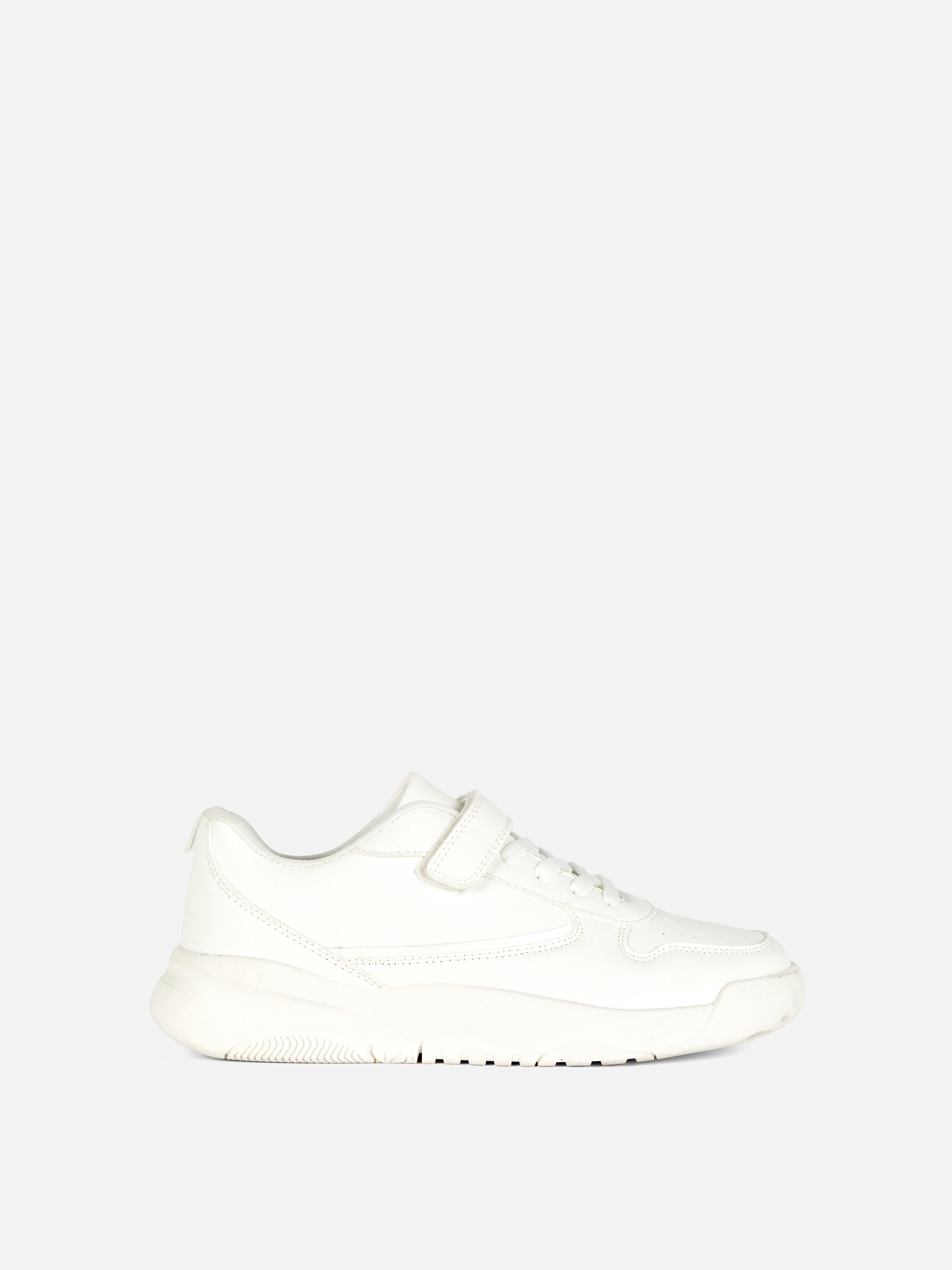 Low-Top Trainers
