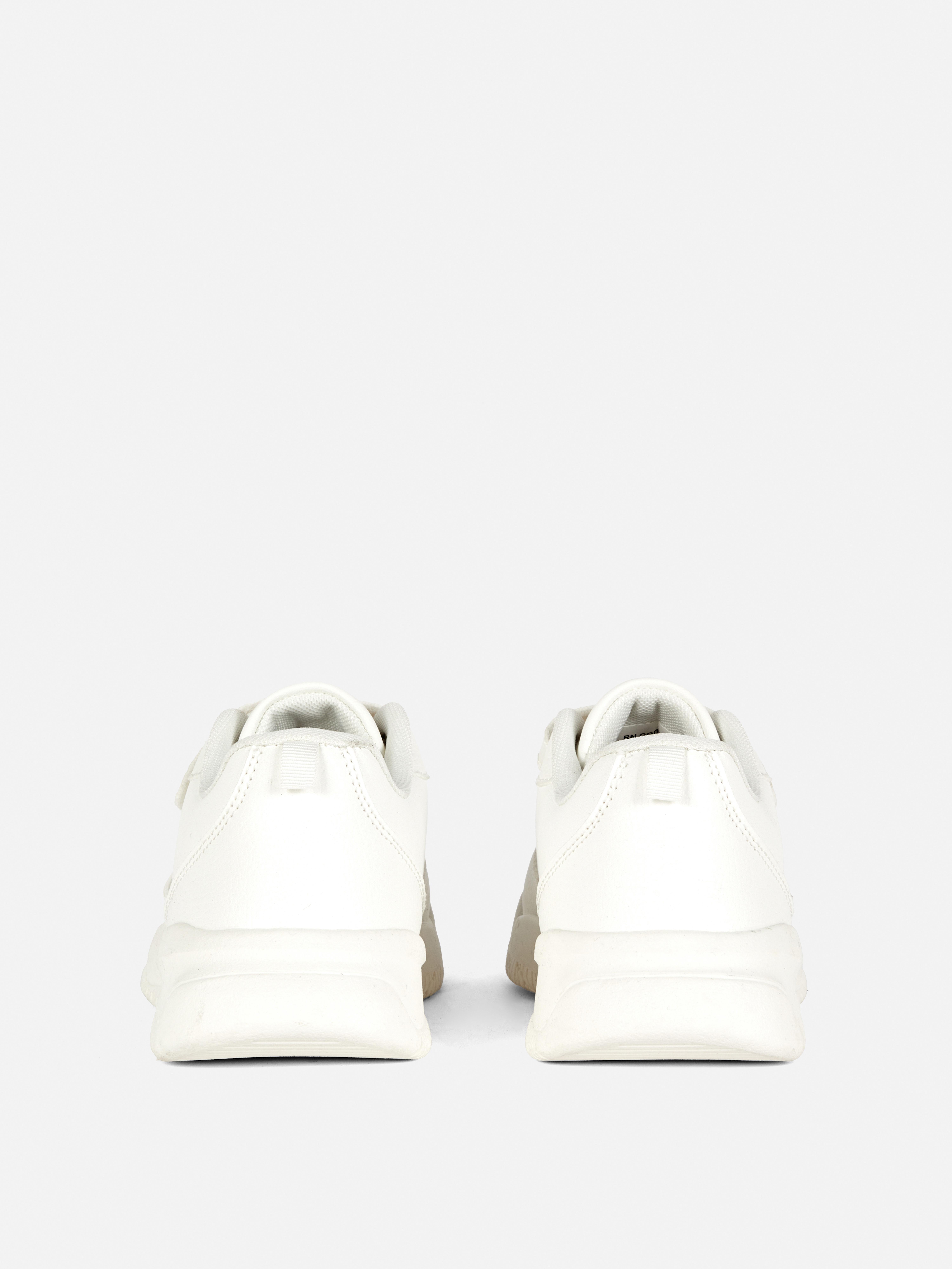 Low-Top Trainers