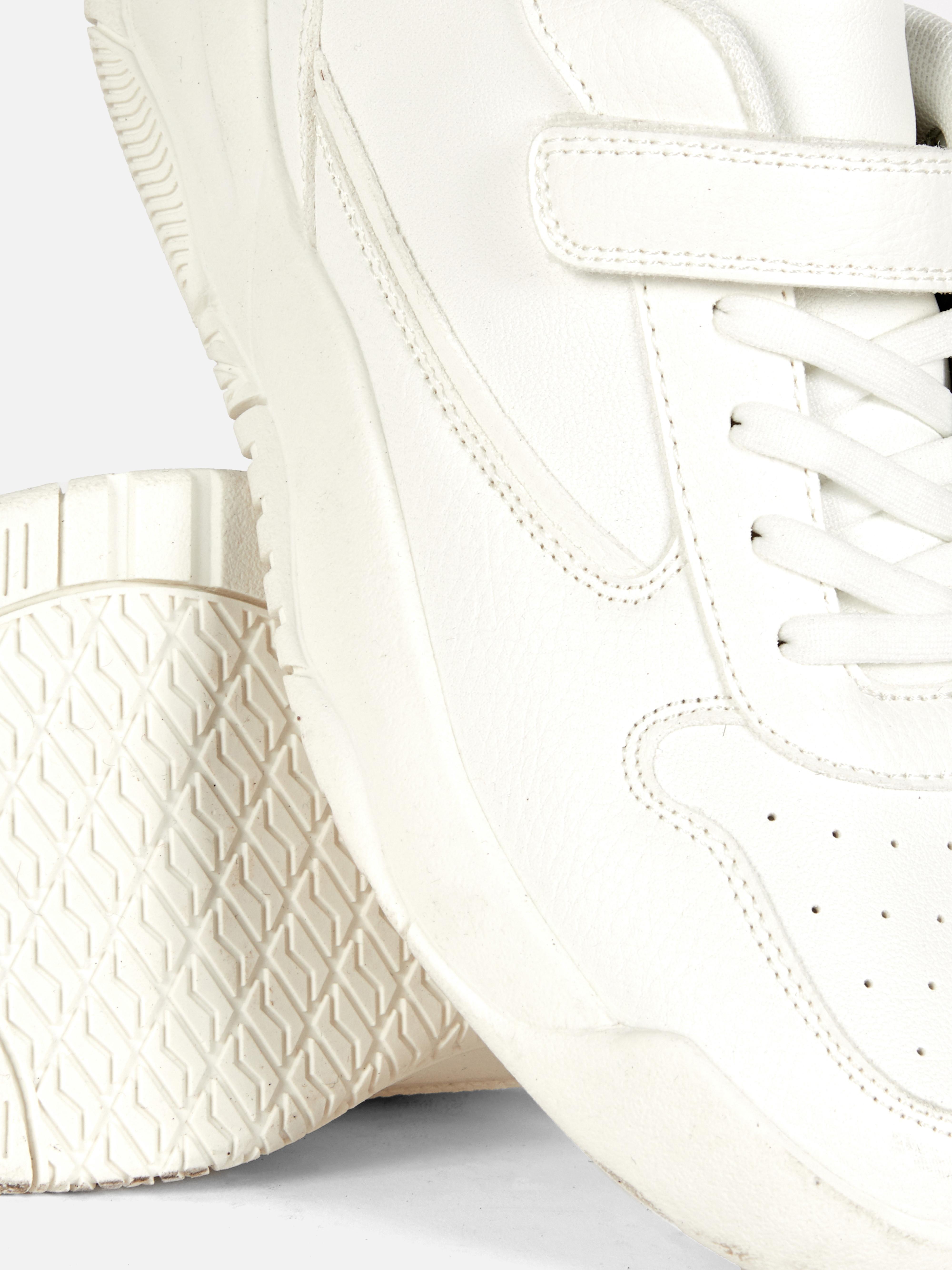 Low-Top Trainers