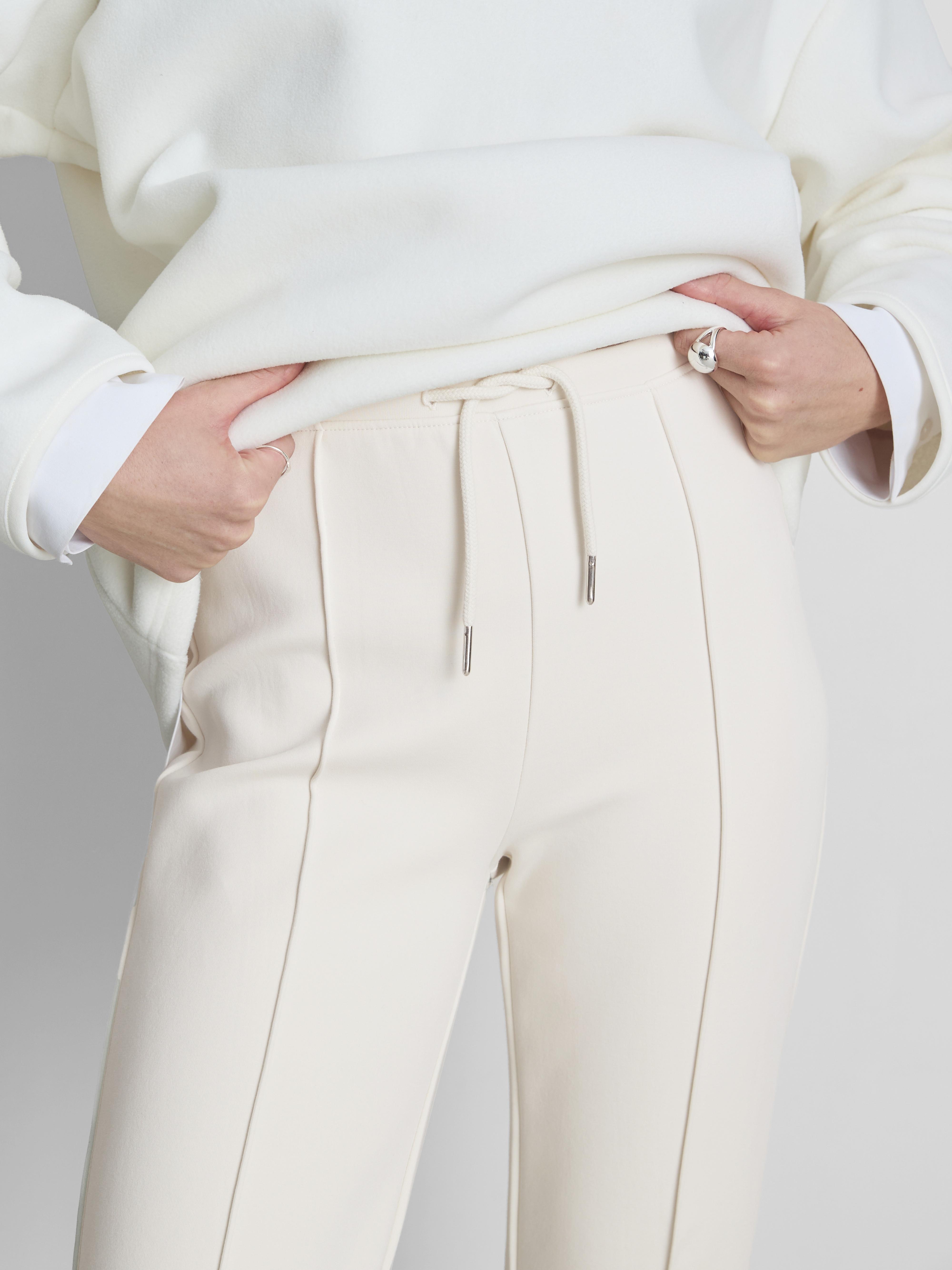Pantalon évasé à surpiqûres Paula Echevarría