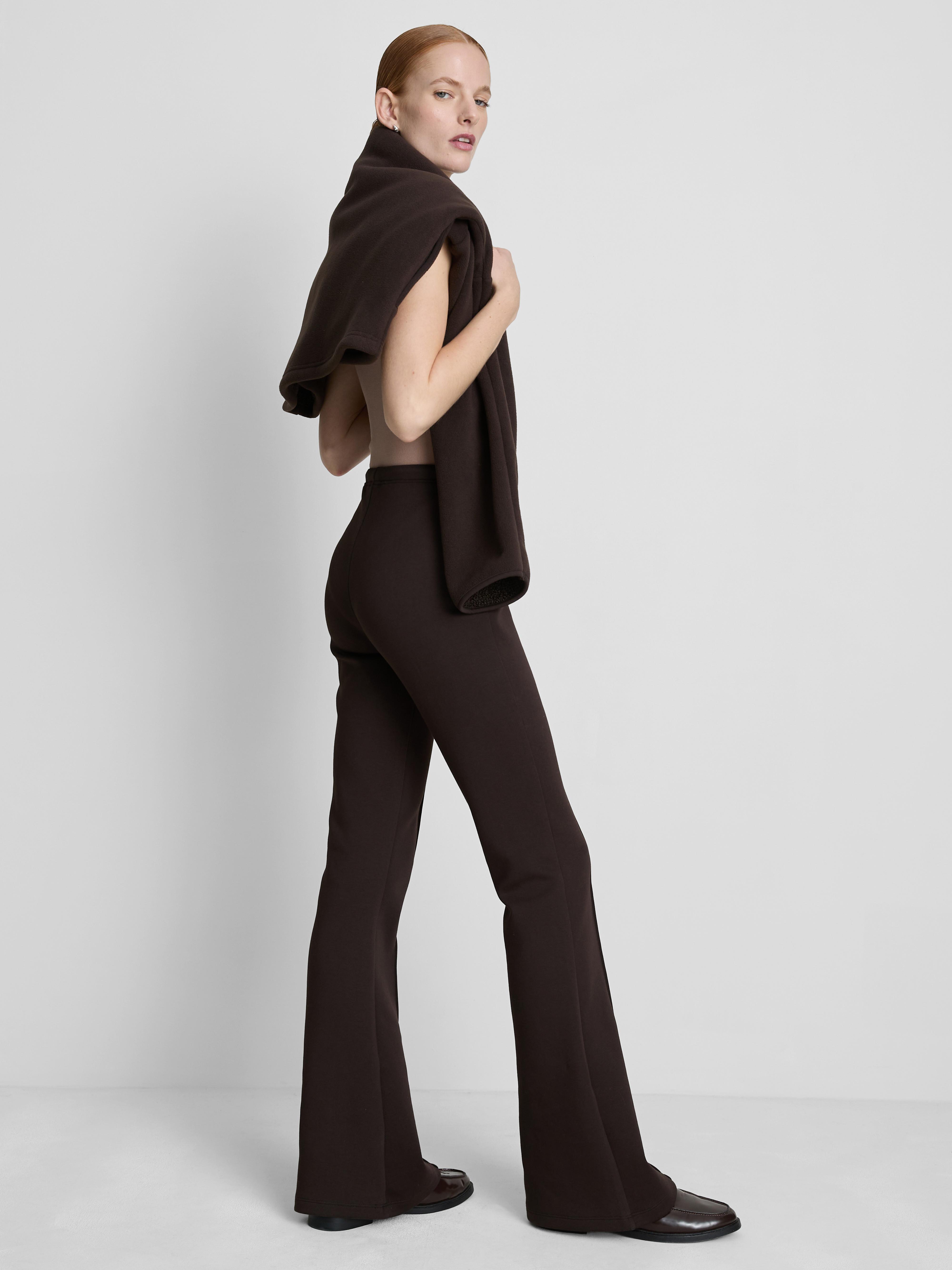 Pantalon évasé à surpiqûres Paula Echevarría