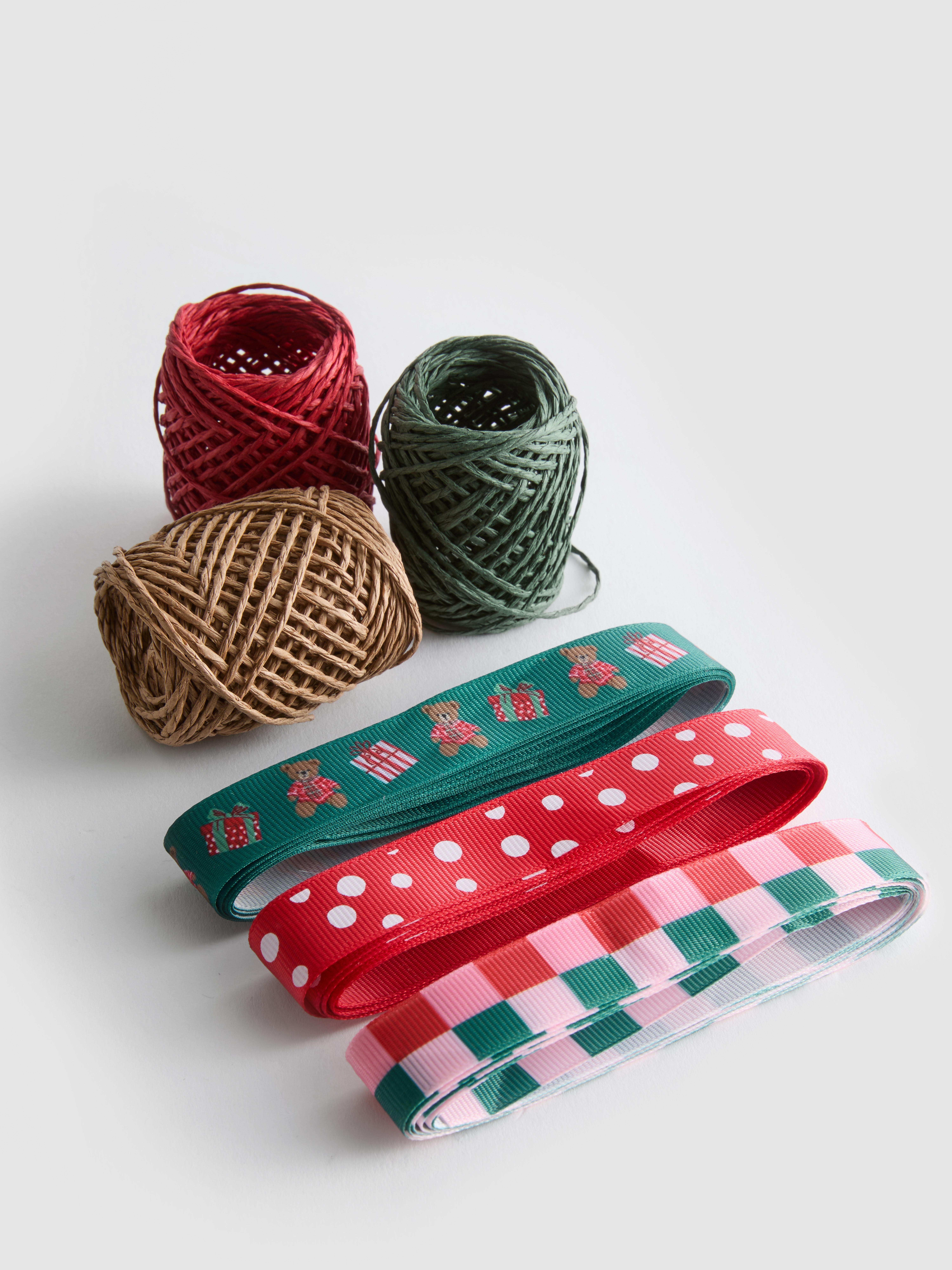 Gift Wrapping Accessories Kit