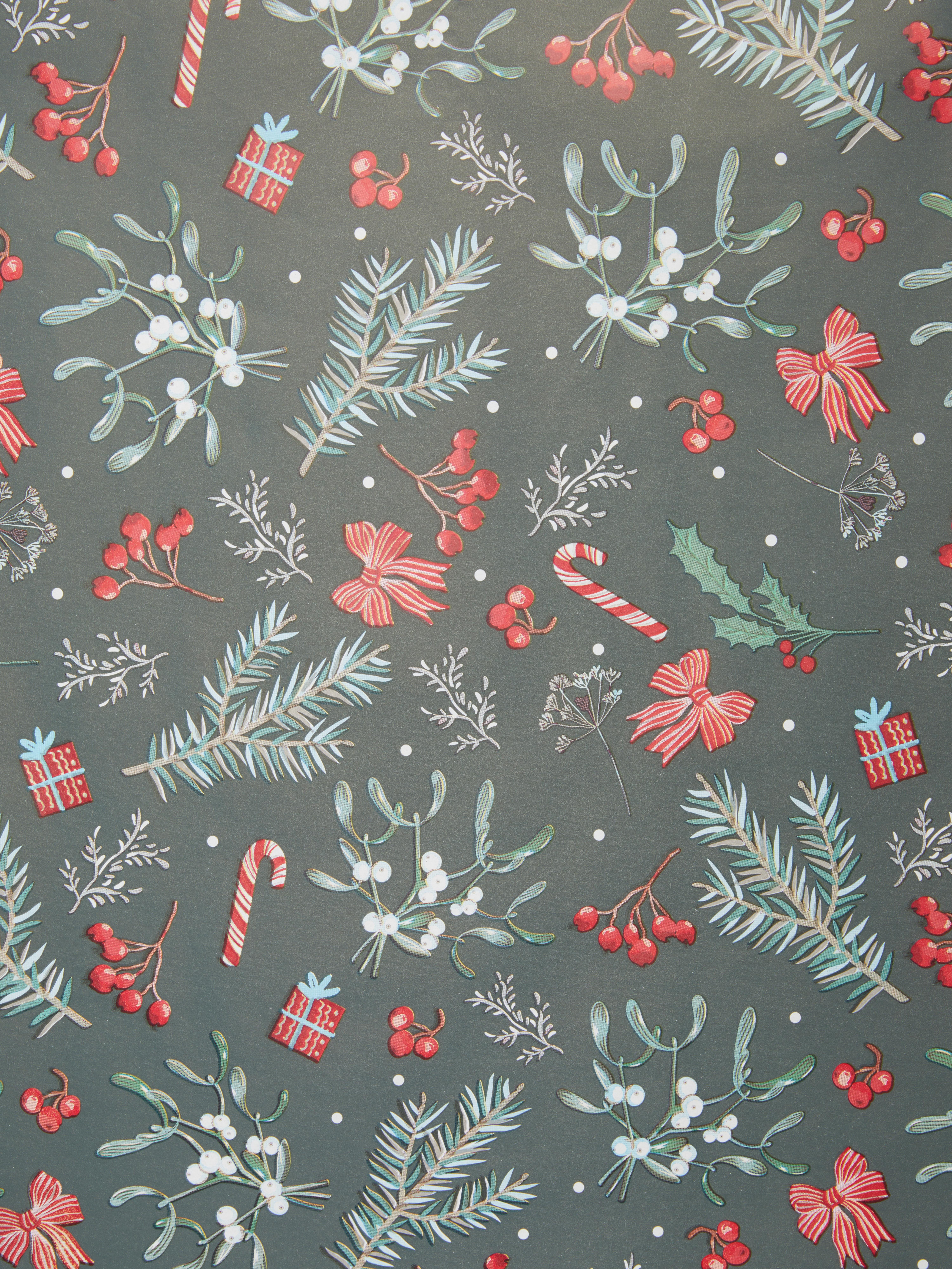 8m Christmas Holly Wrapping Paper
