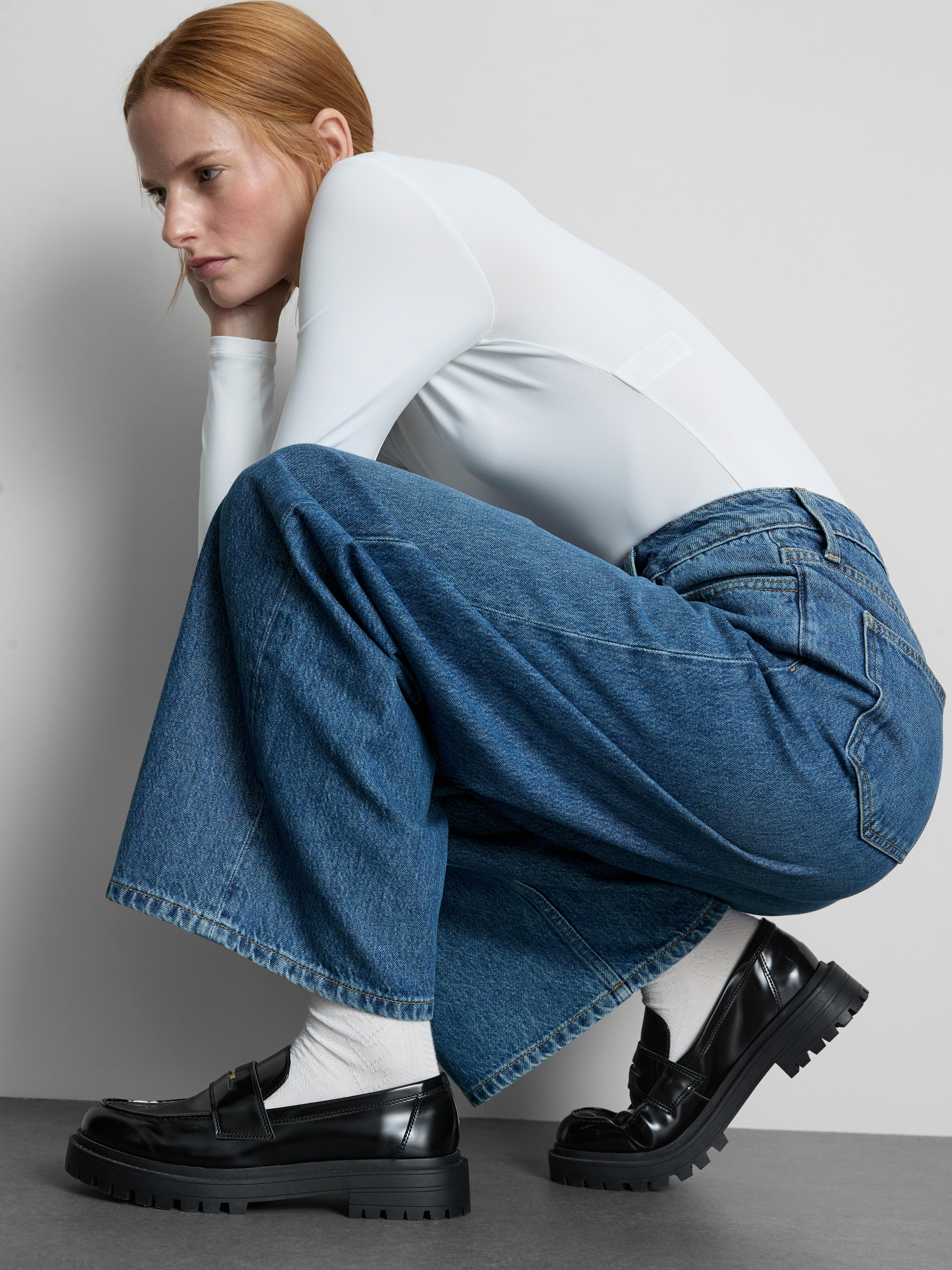 Asymmetric Waistband Straight Leg Jeans