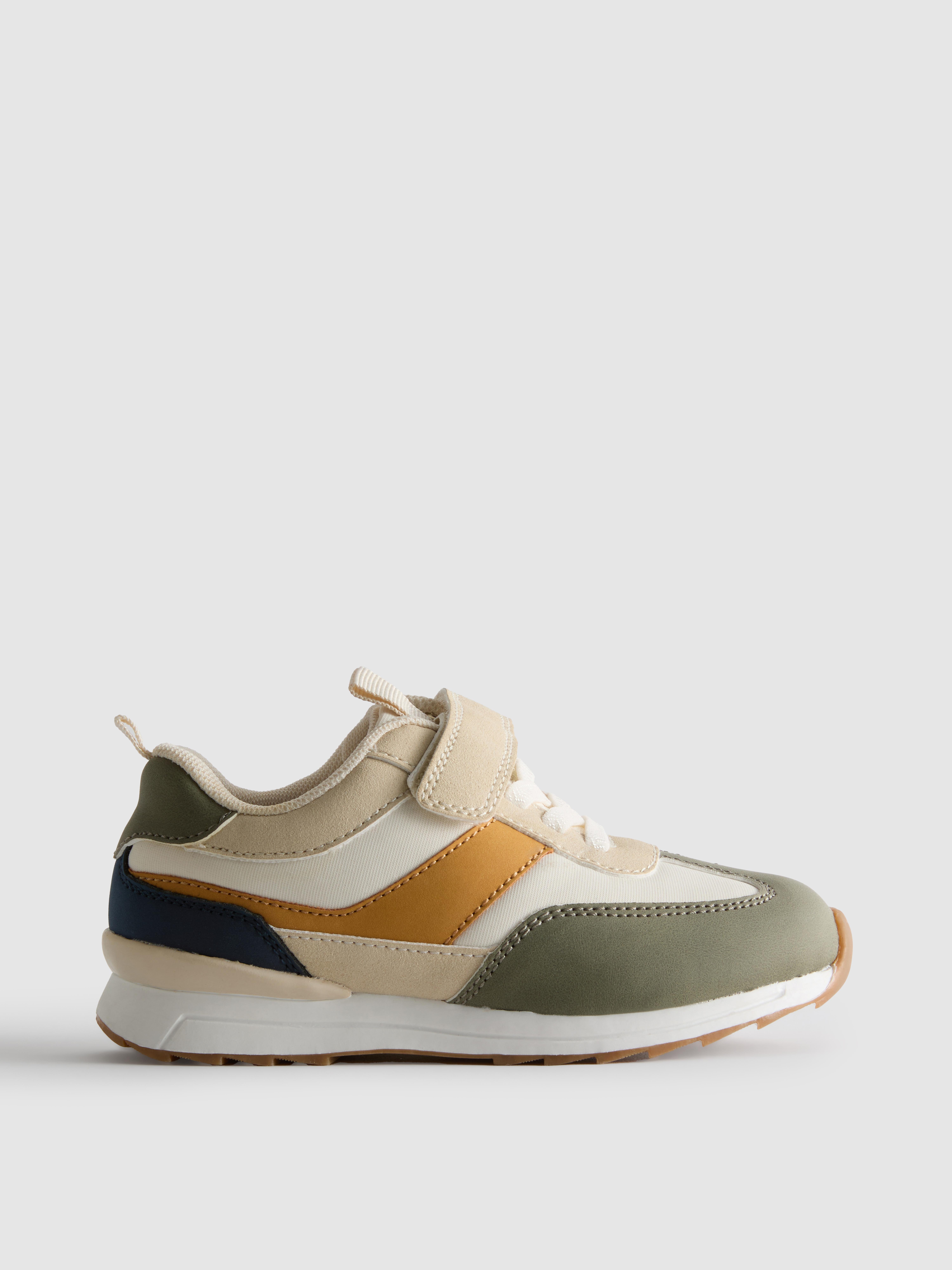 Colour Block Low-Top Trainers