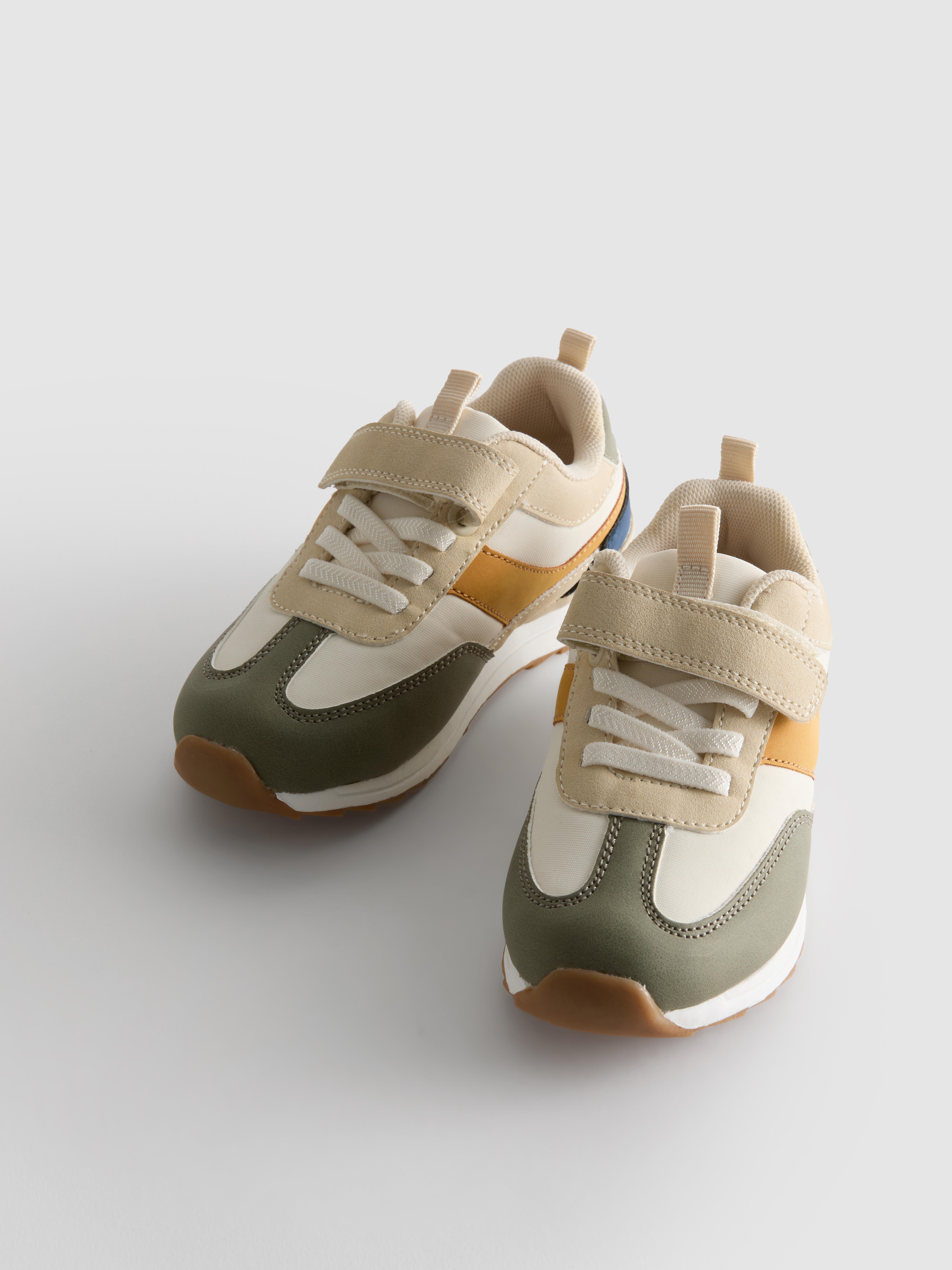 Nízke tenisky s farebnými dielmi