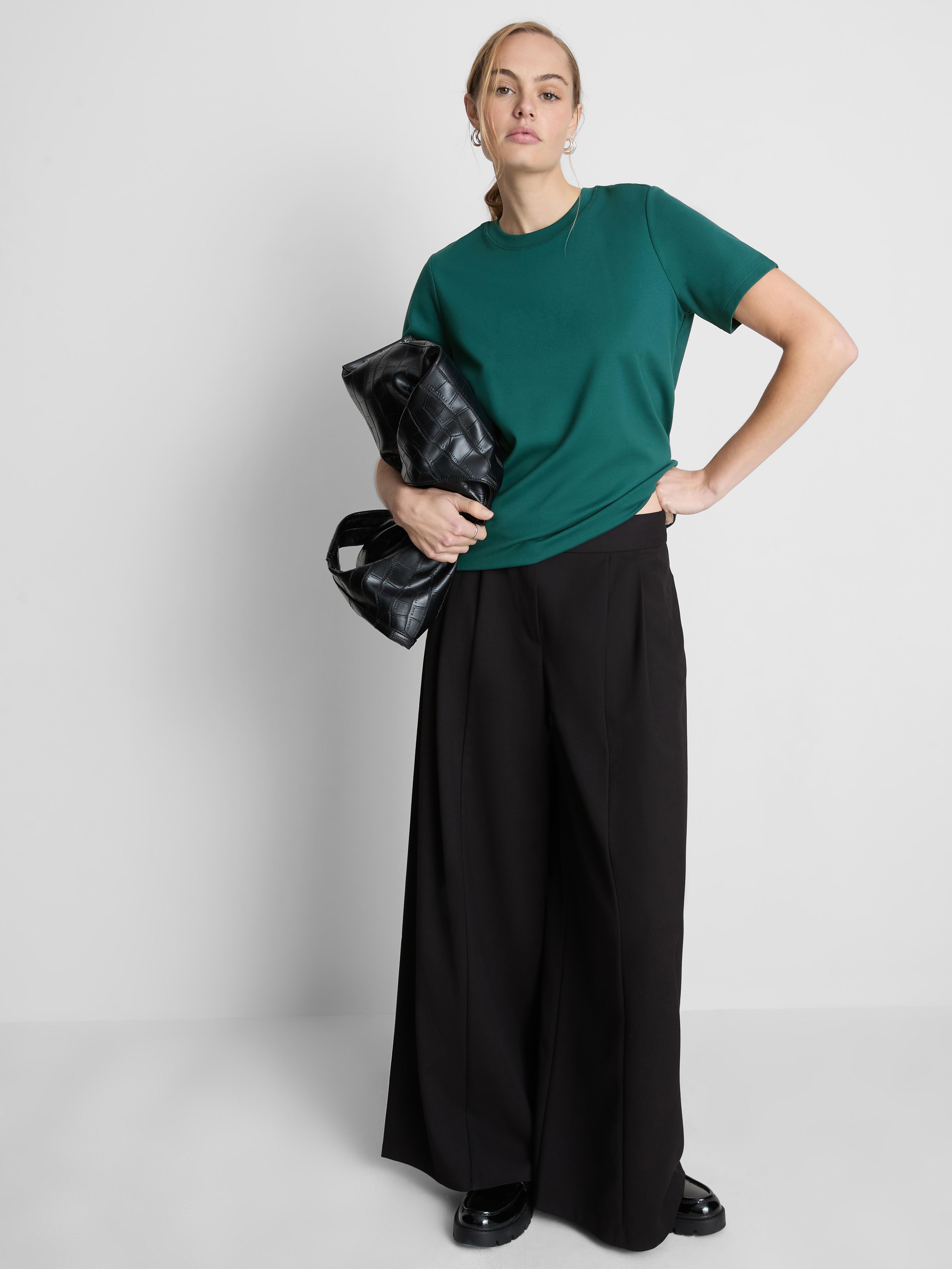 The Edit Ultimate Tee Teal