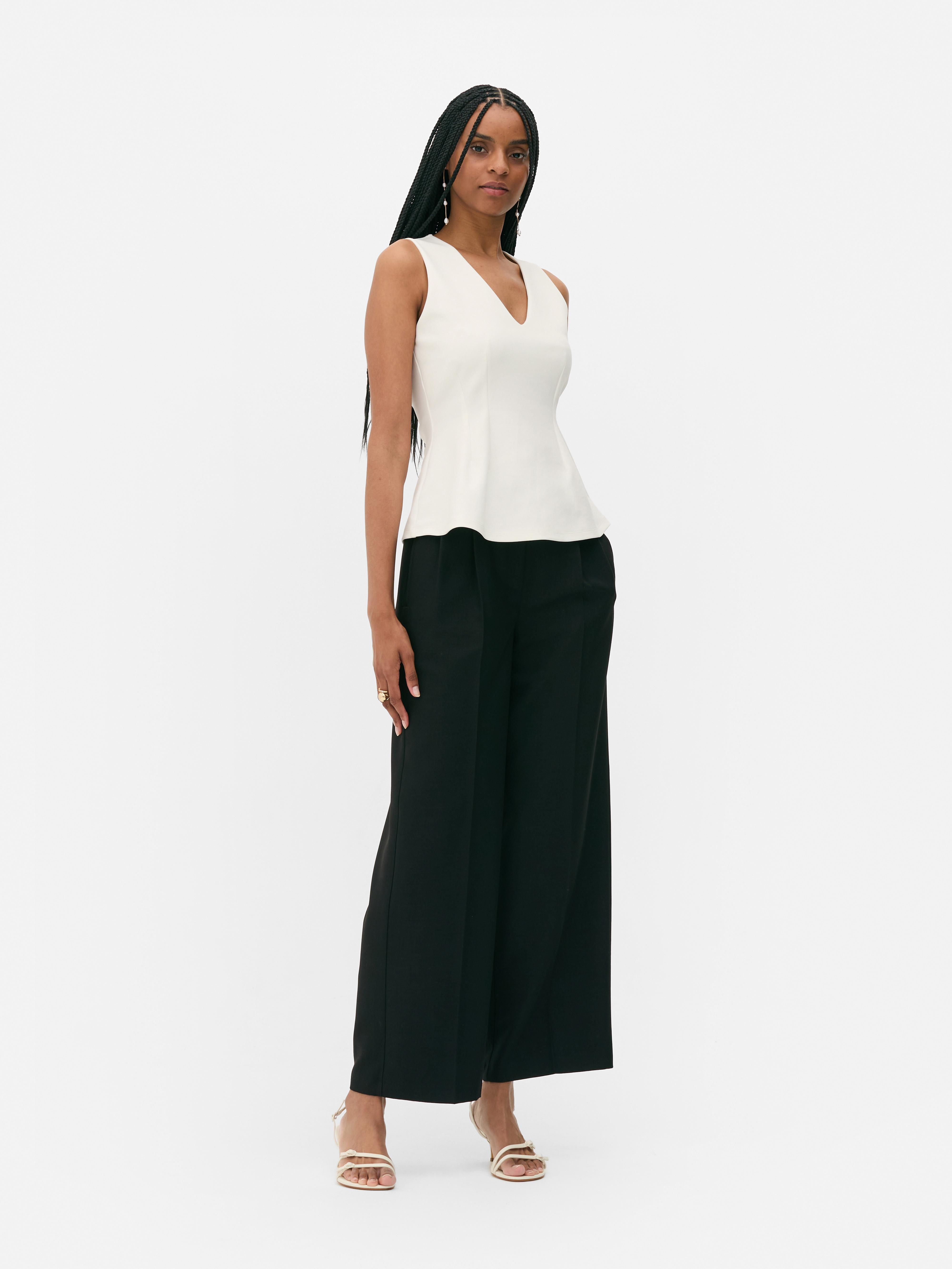 売れ筋商品|||オニール カットソー トップス レディース Juniors' Blanche Woven V-Neck Peplum Tank Top Cayenne 10893113-S03-