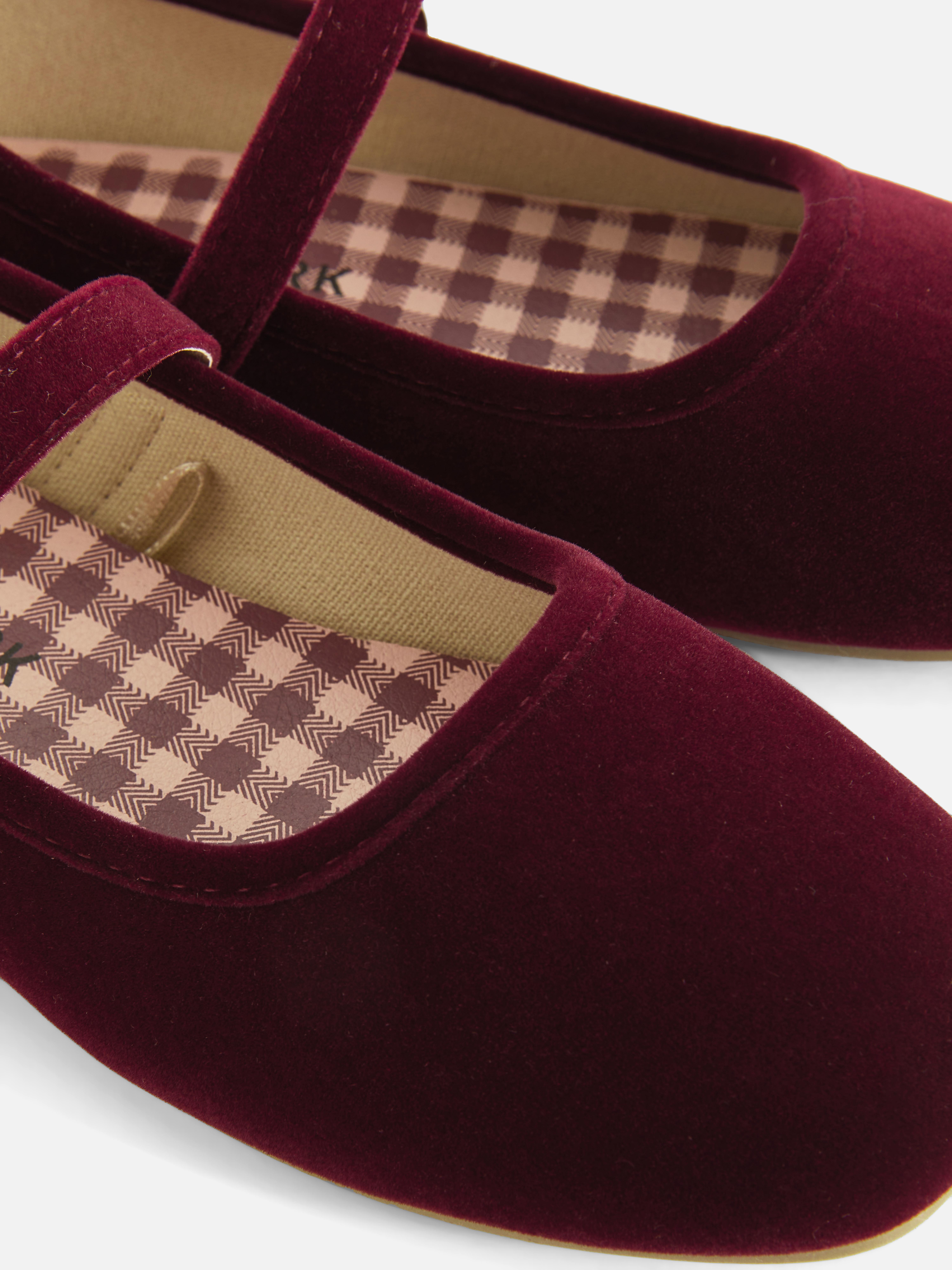 „The Edit“ Samt-Ballerinas