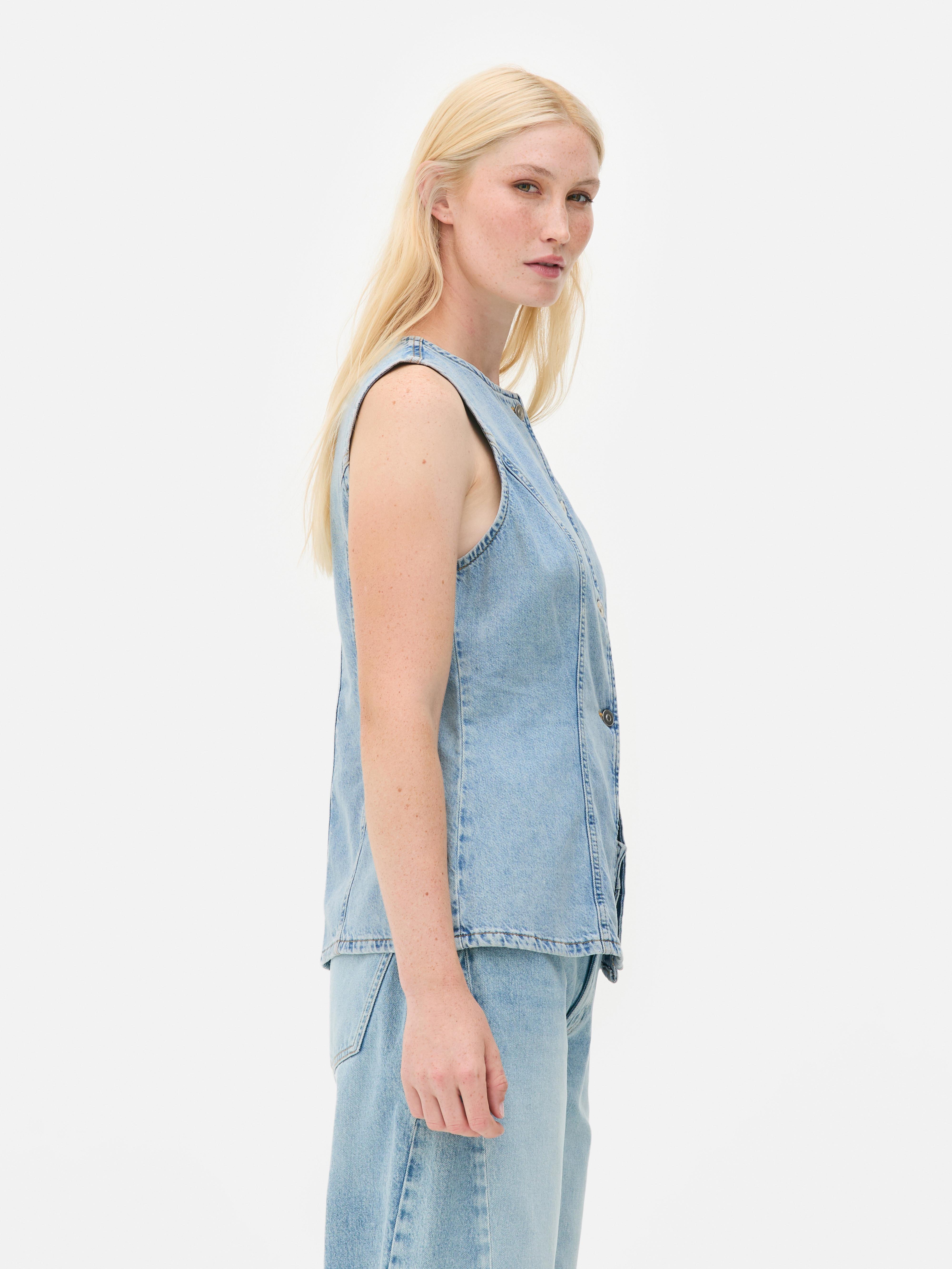 Gilet in denim con spacco sull'orlo