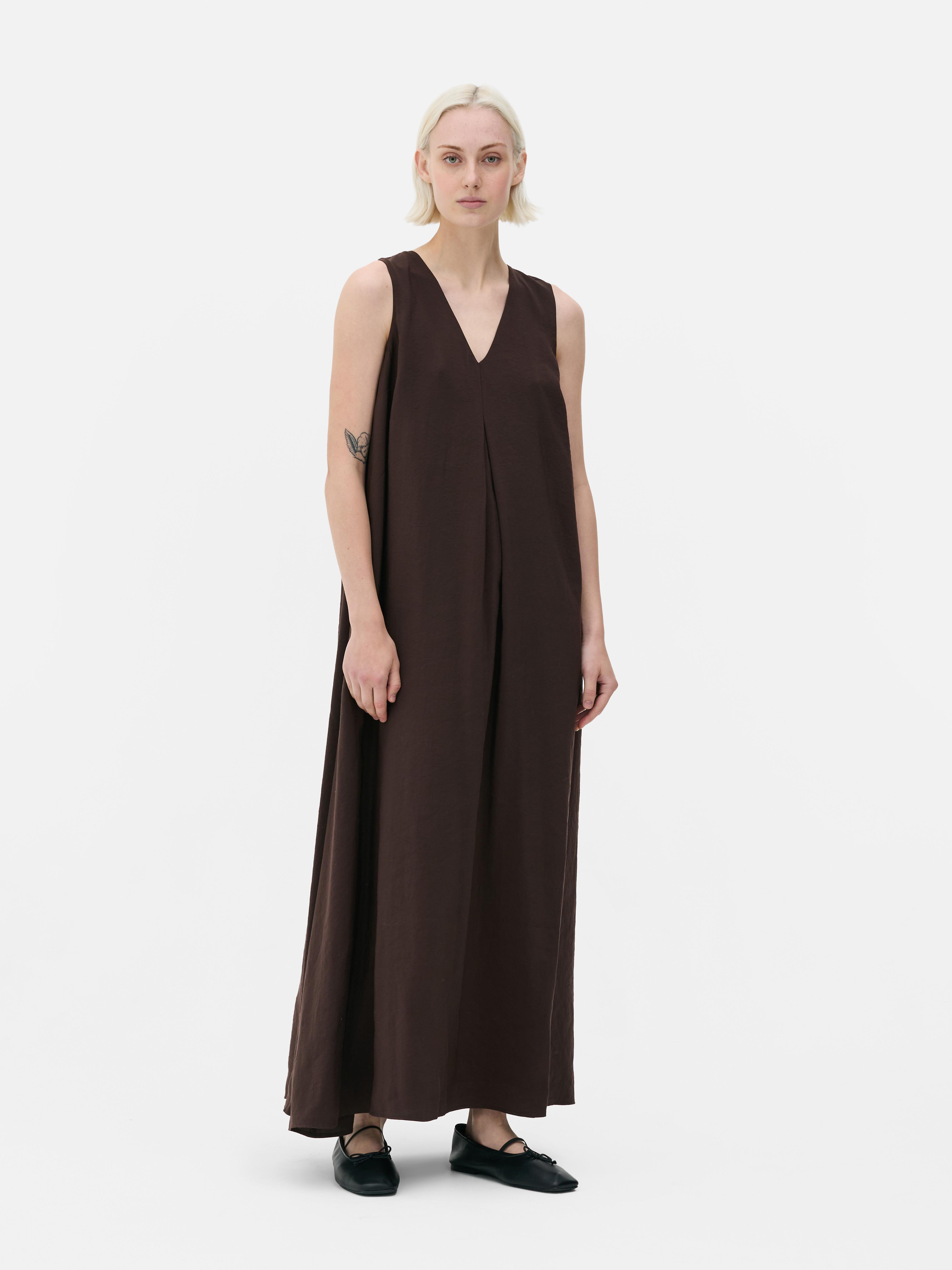 Vestido comprido corte trapézio The Edit