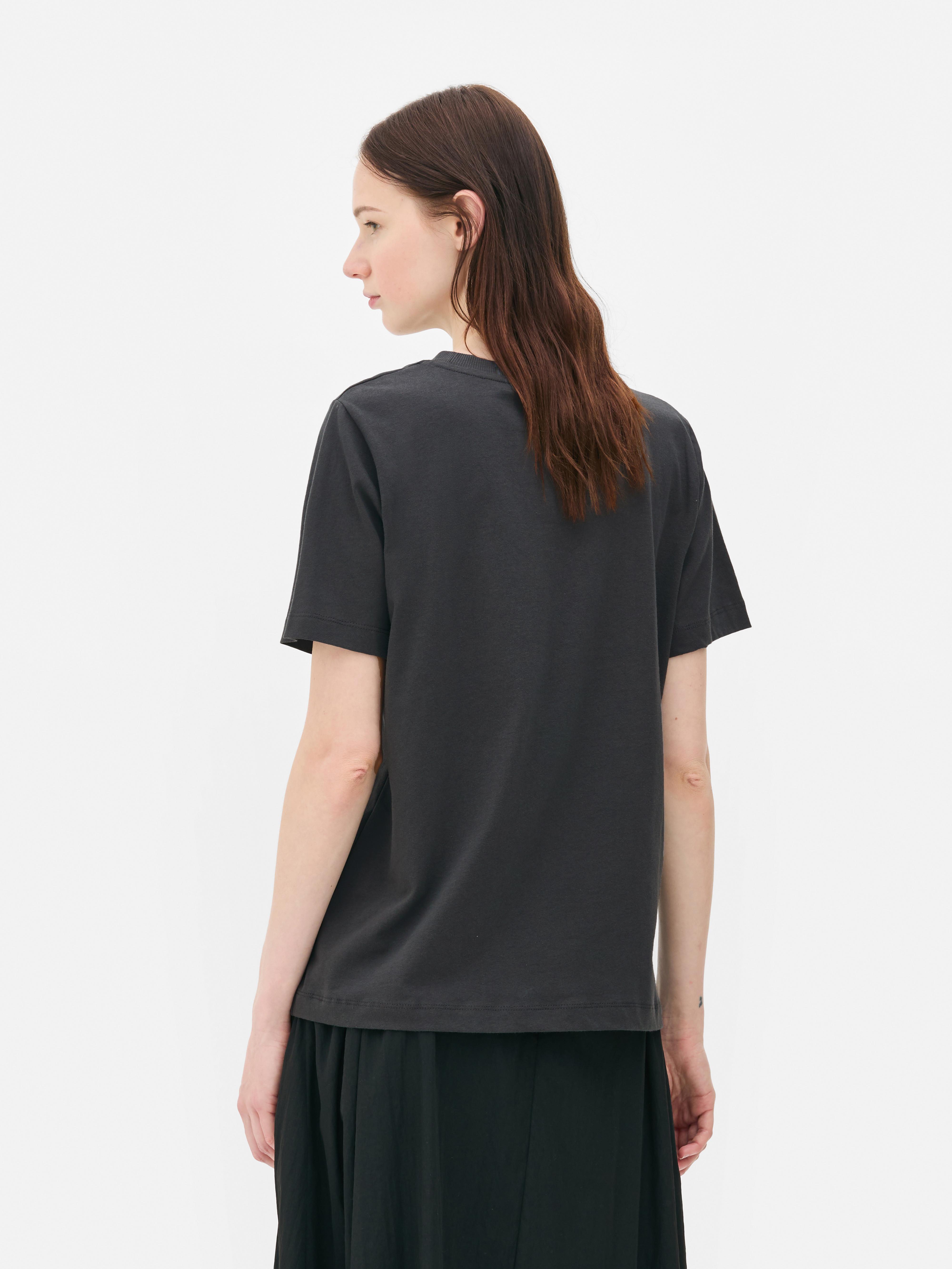 Blur Graphic Crew Neck Tee