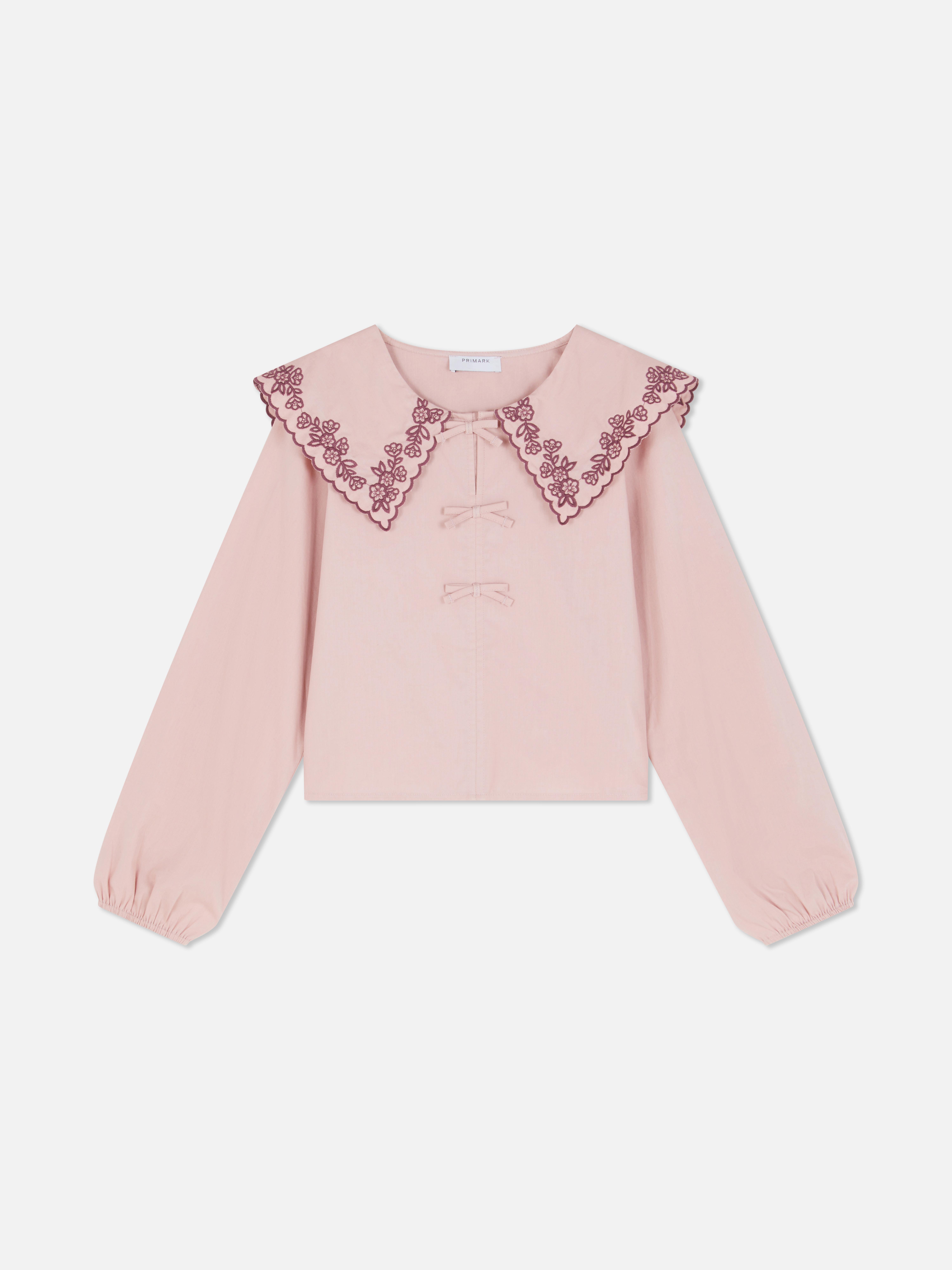 7–15 let | Halenka s květinovou výšivkou