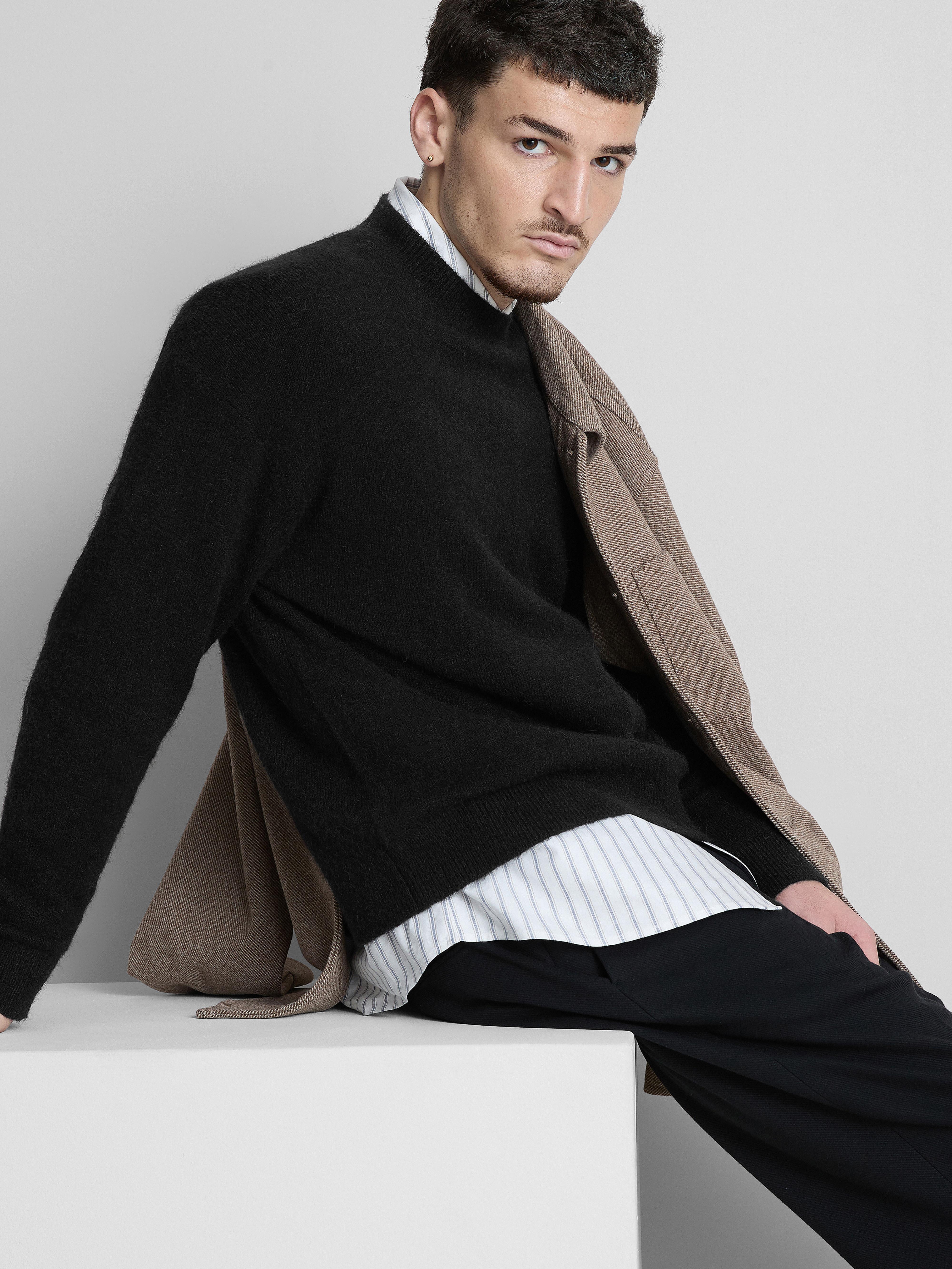 Pullover Round Neck Sweater