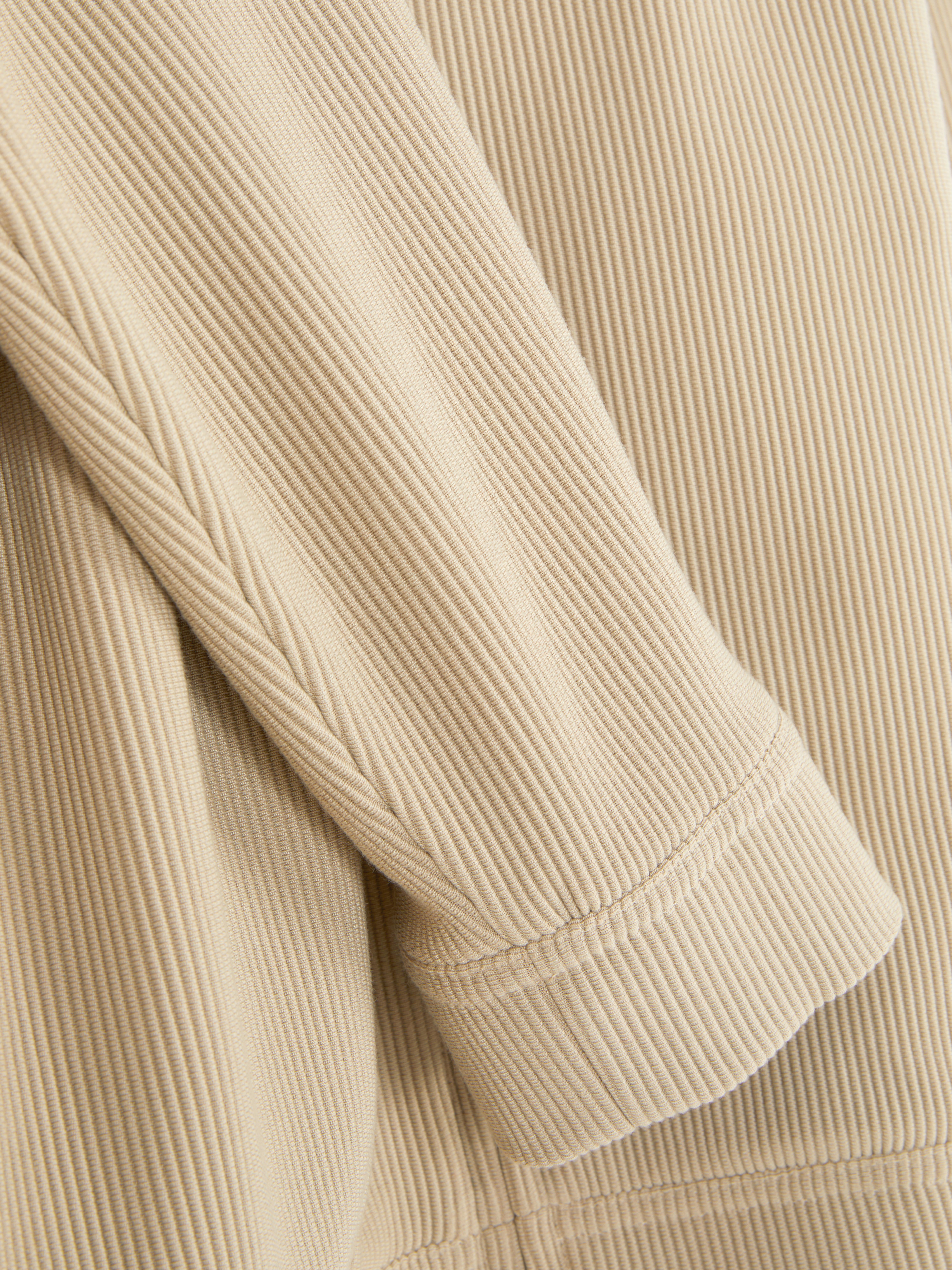 Casaco plissado fecho correr