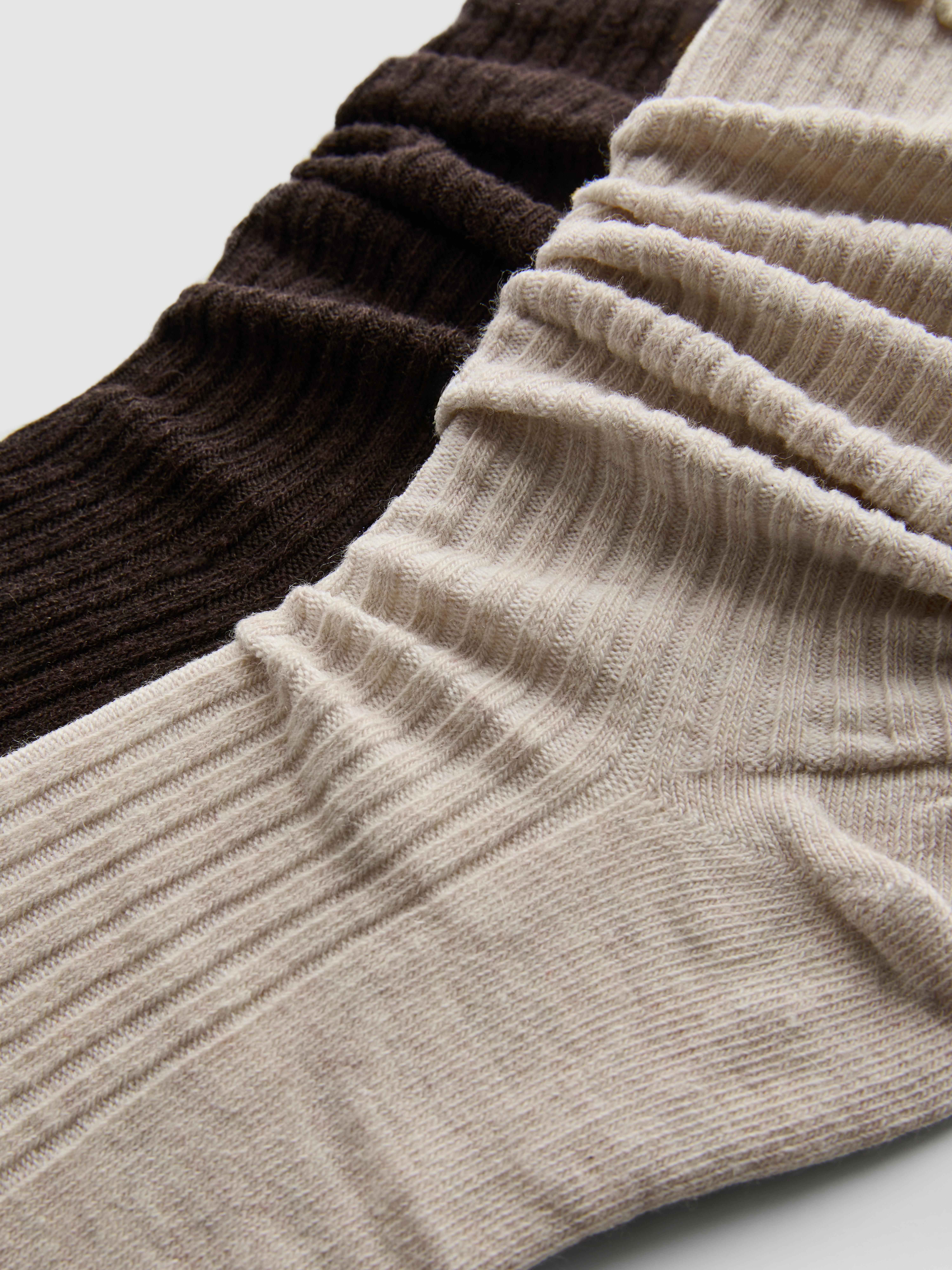 2 pares meias cano médio caneladas rebordo franzido