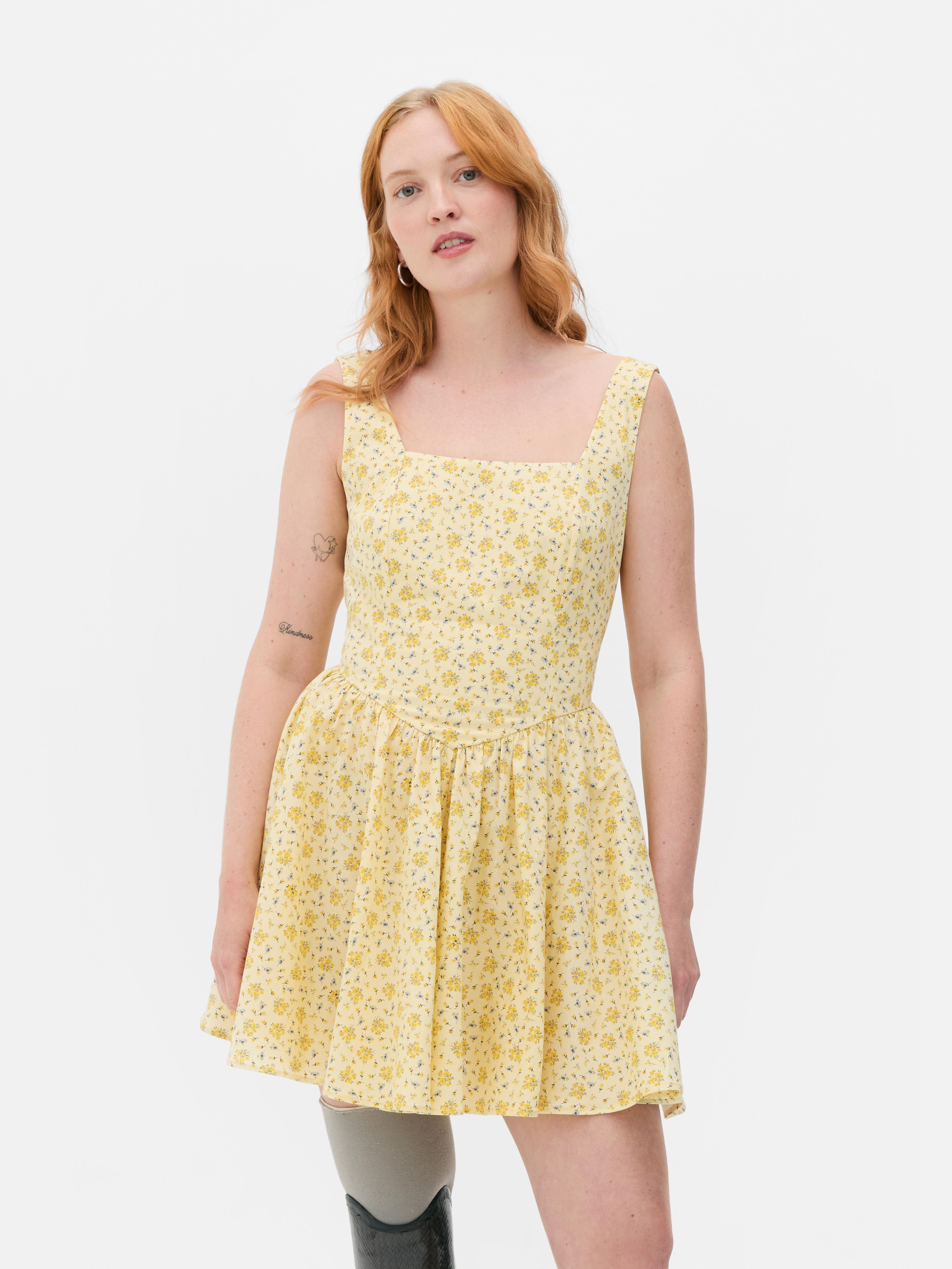 Rochie mini în stil corset cu fundă
