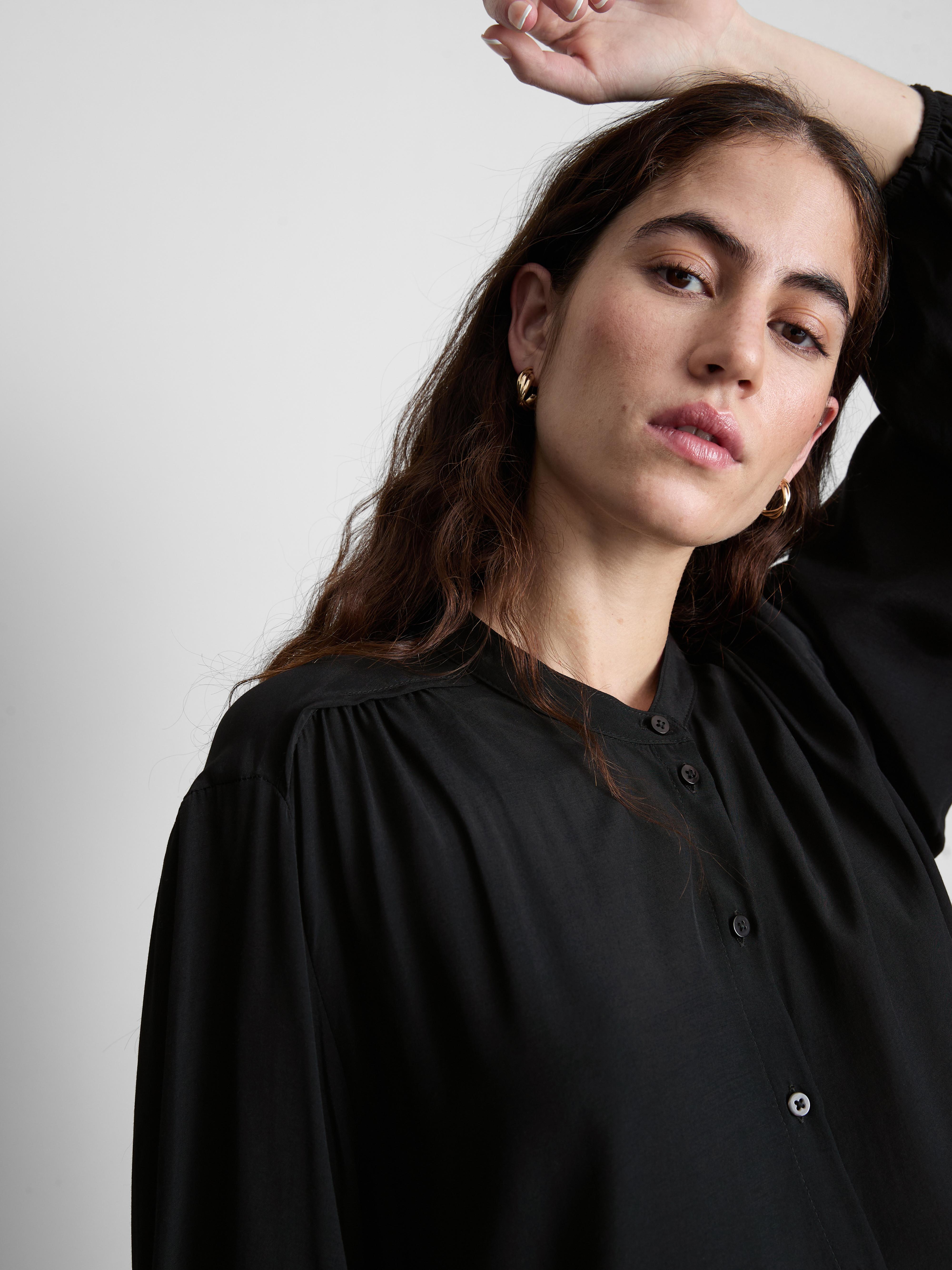 Camicetta a maniche lunghe con bottoni