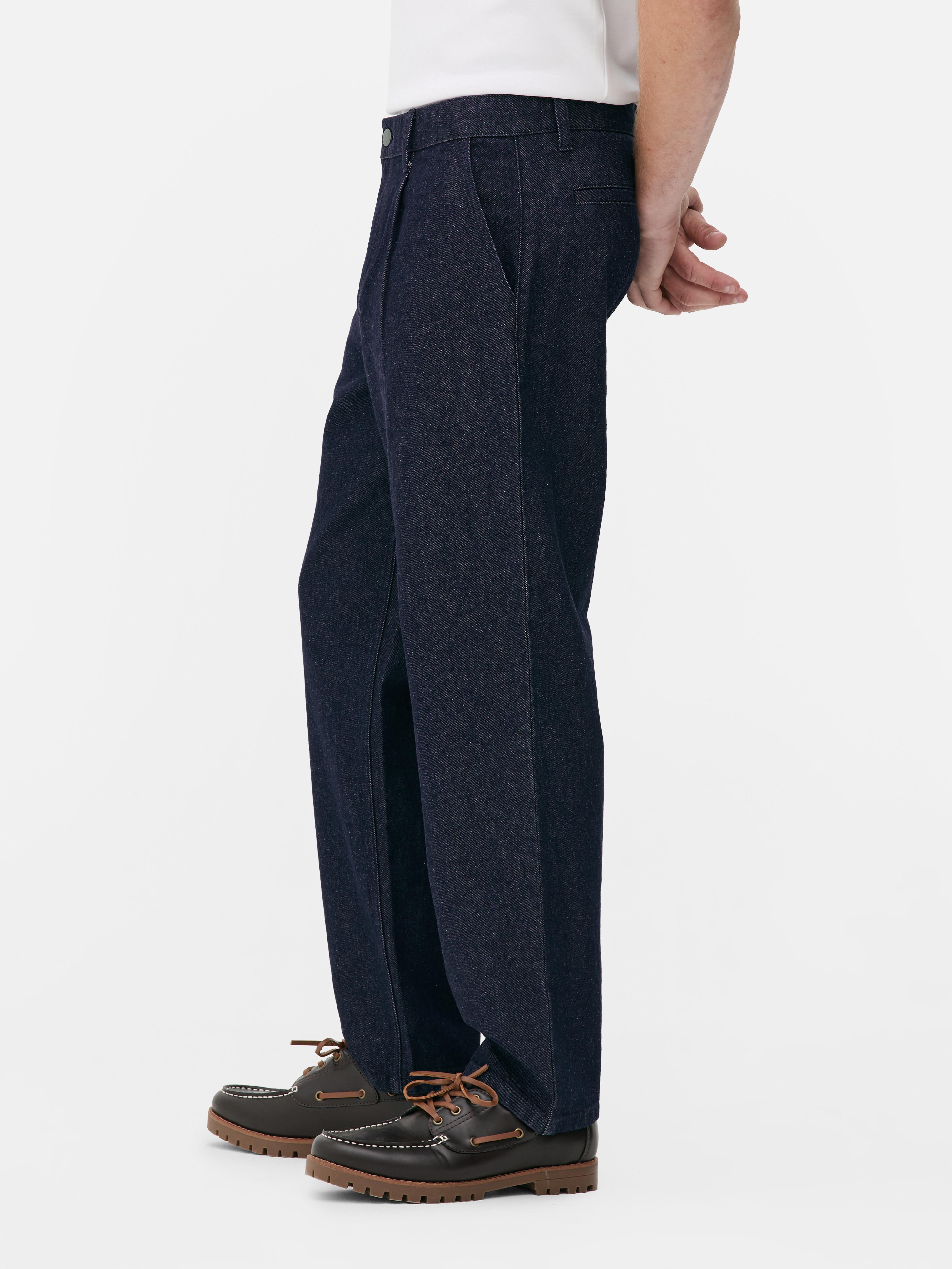 Mid-Rise Baggy Jeans