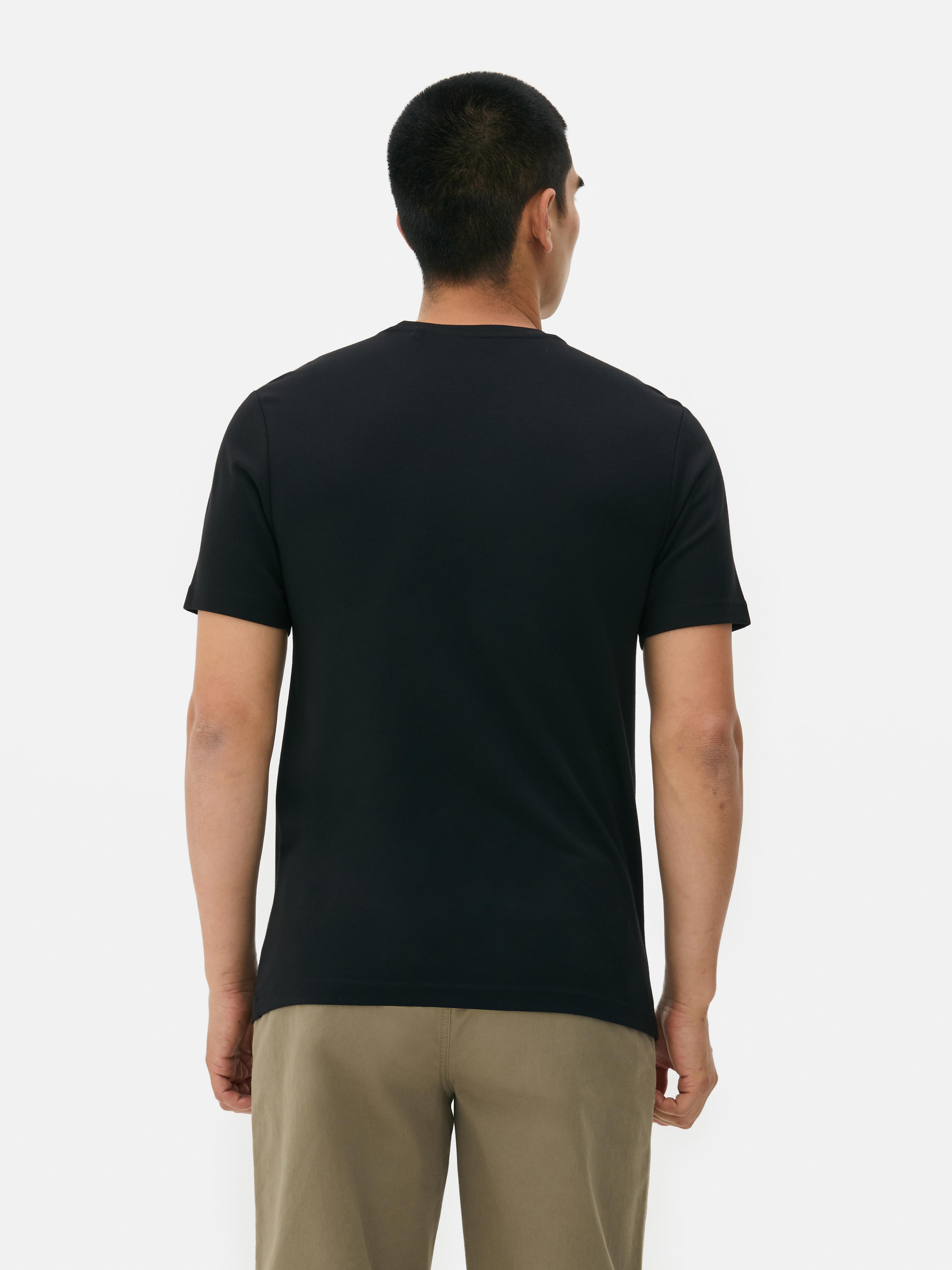 Camiseta de manga corta y corte entallado