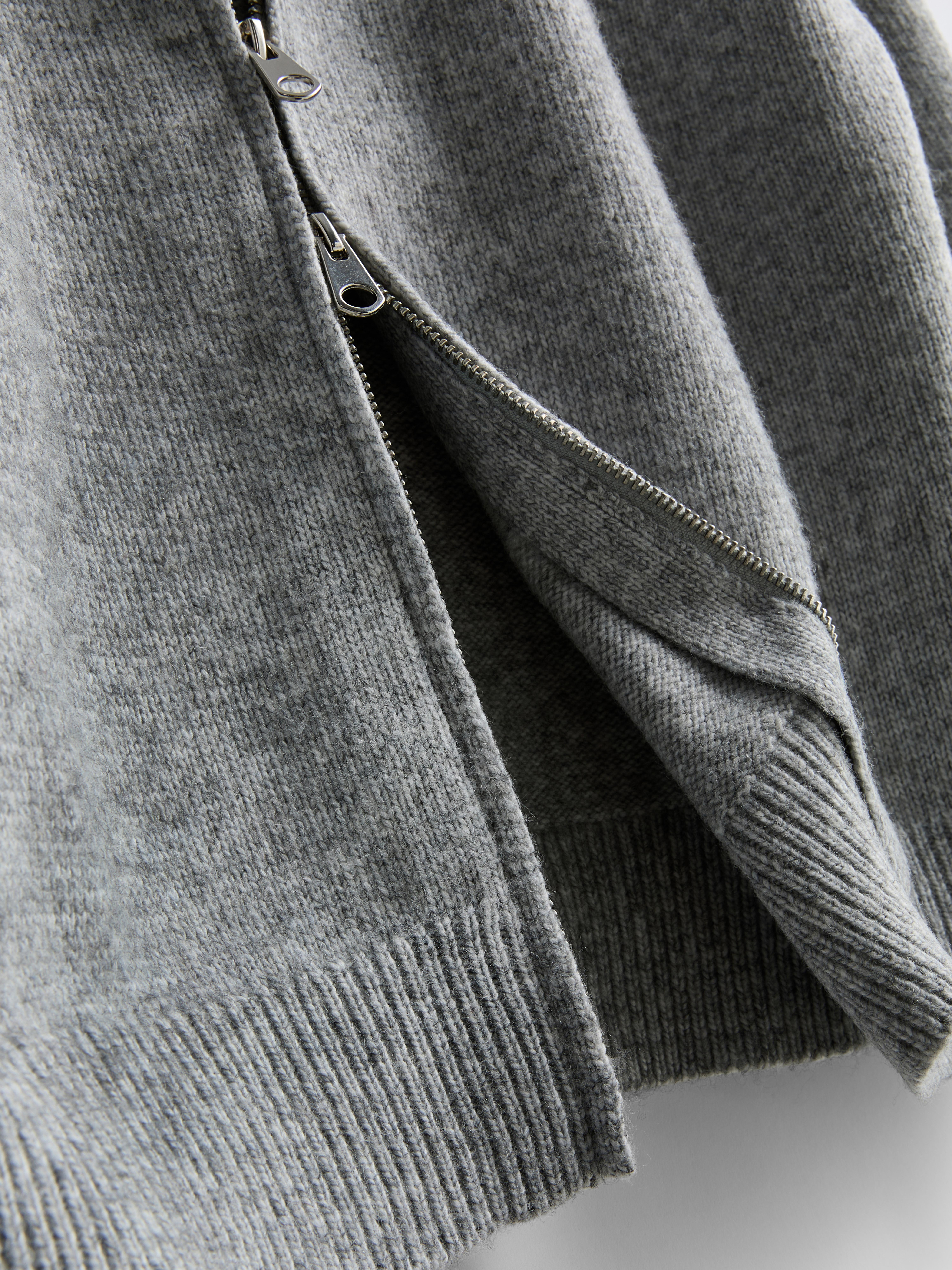 Casaco malha fecho correr