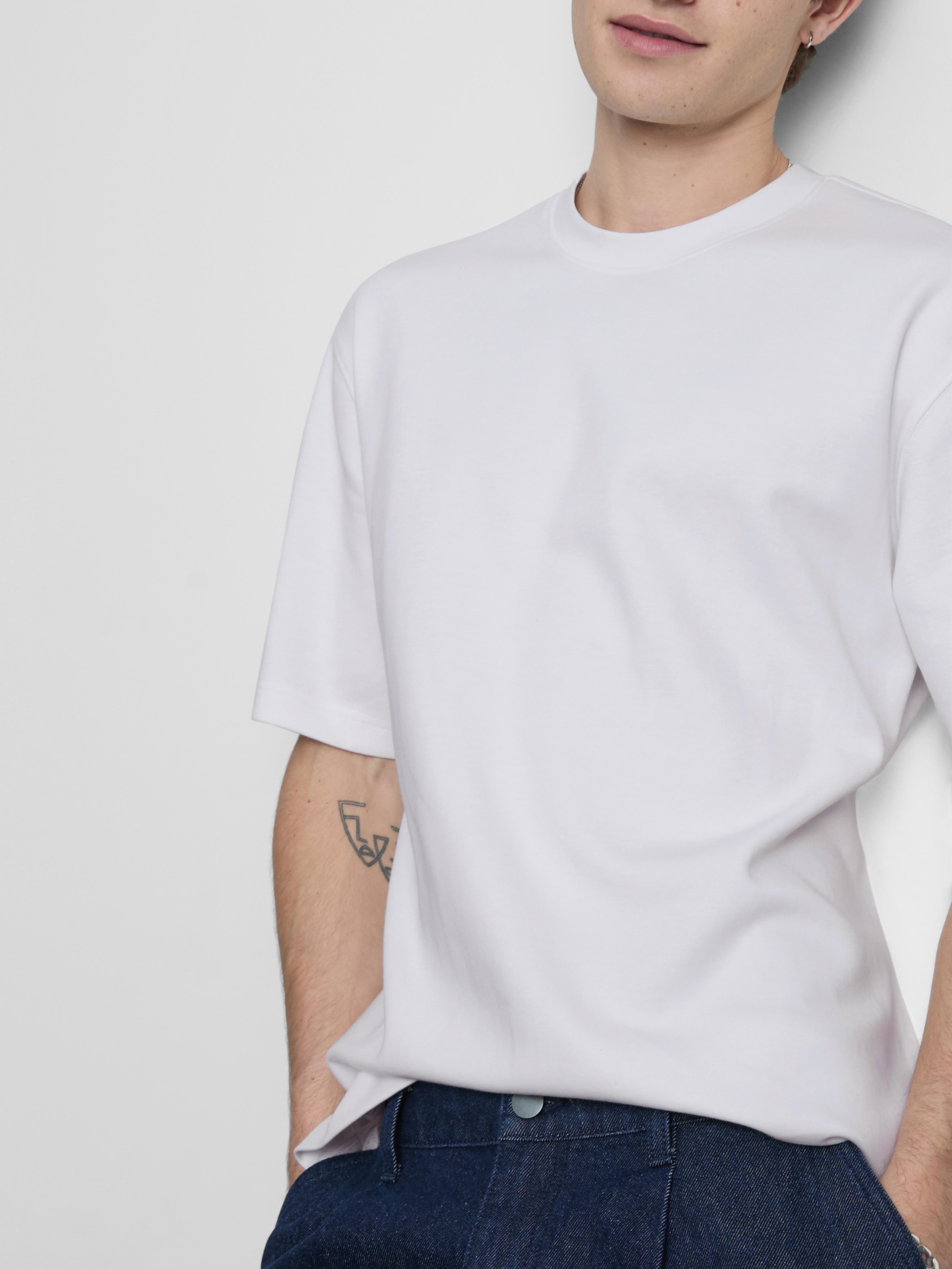 Men's White Relaxed Short-Sleeve T-Shirt