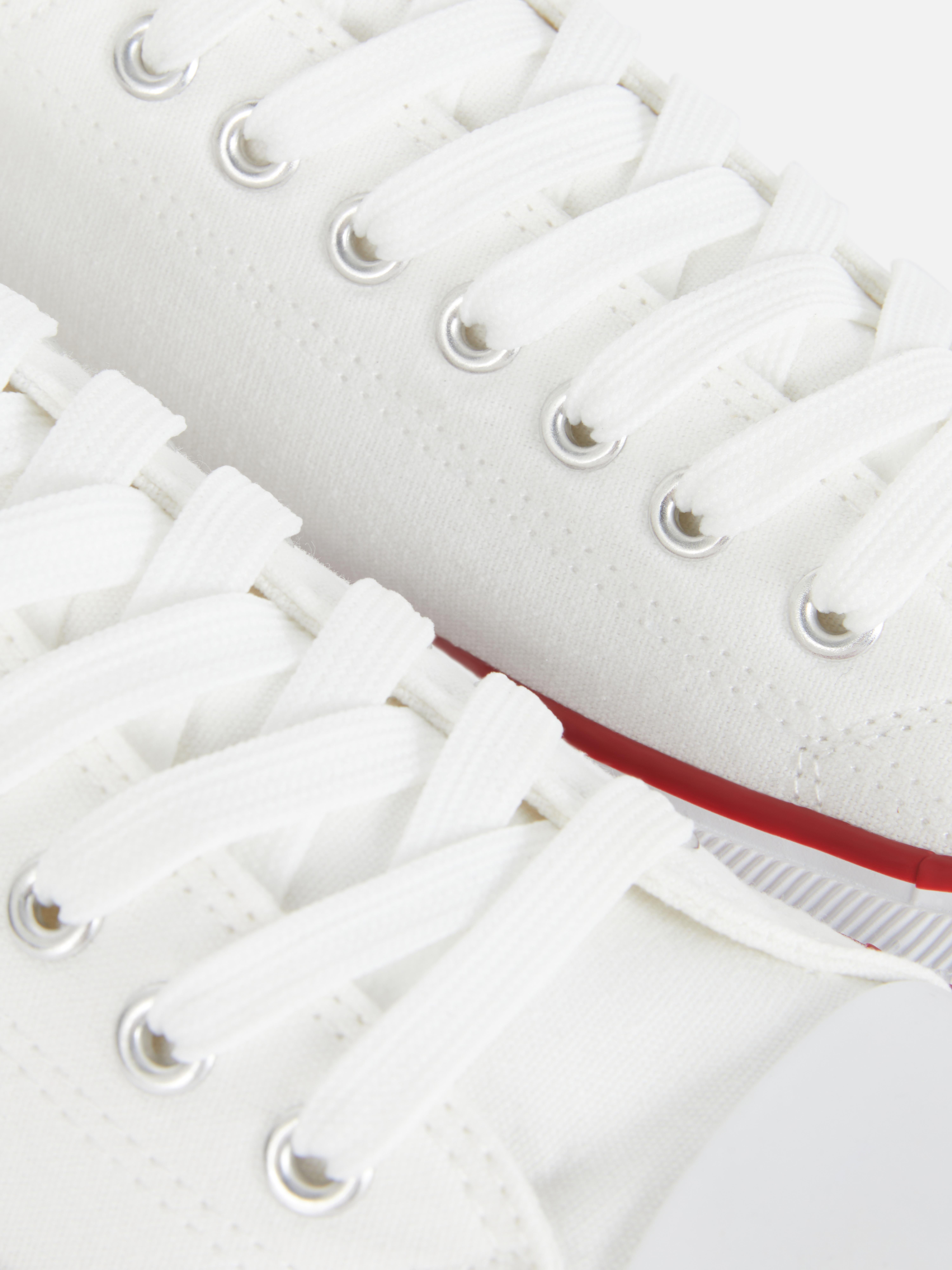 Low-Top-Sneaker aus Canvas