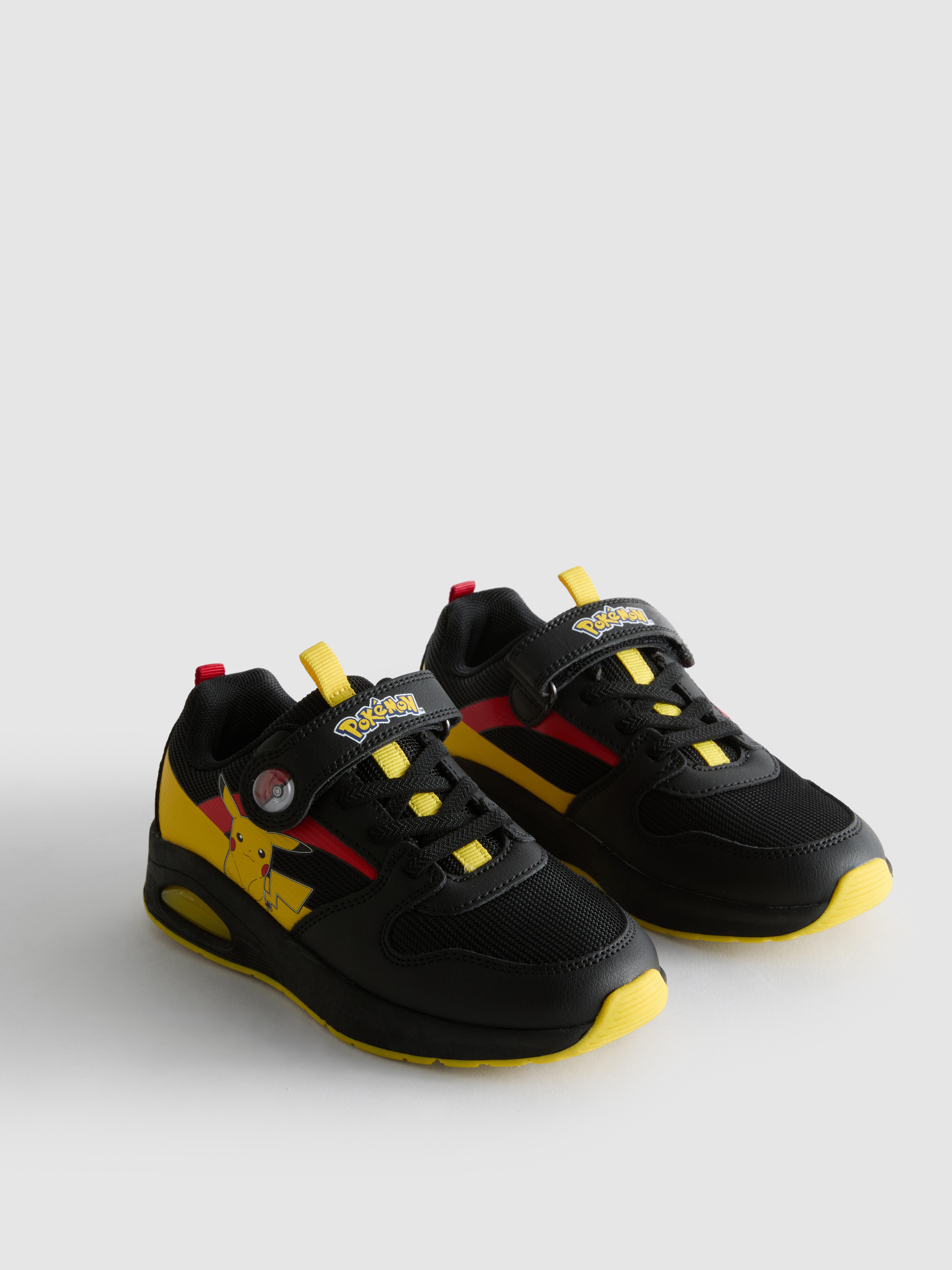 Pantofi sport cu luminițe Pokémon