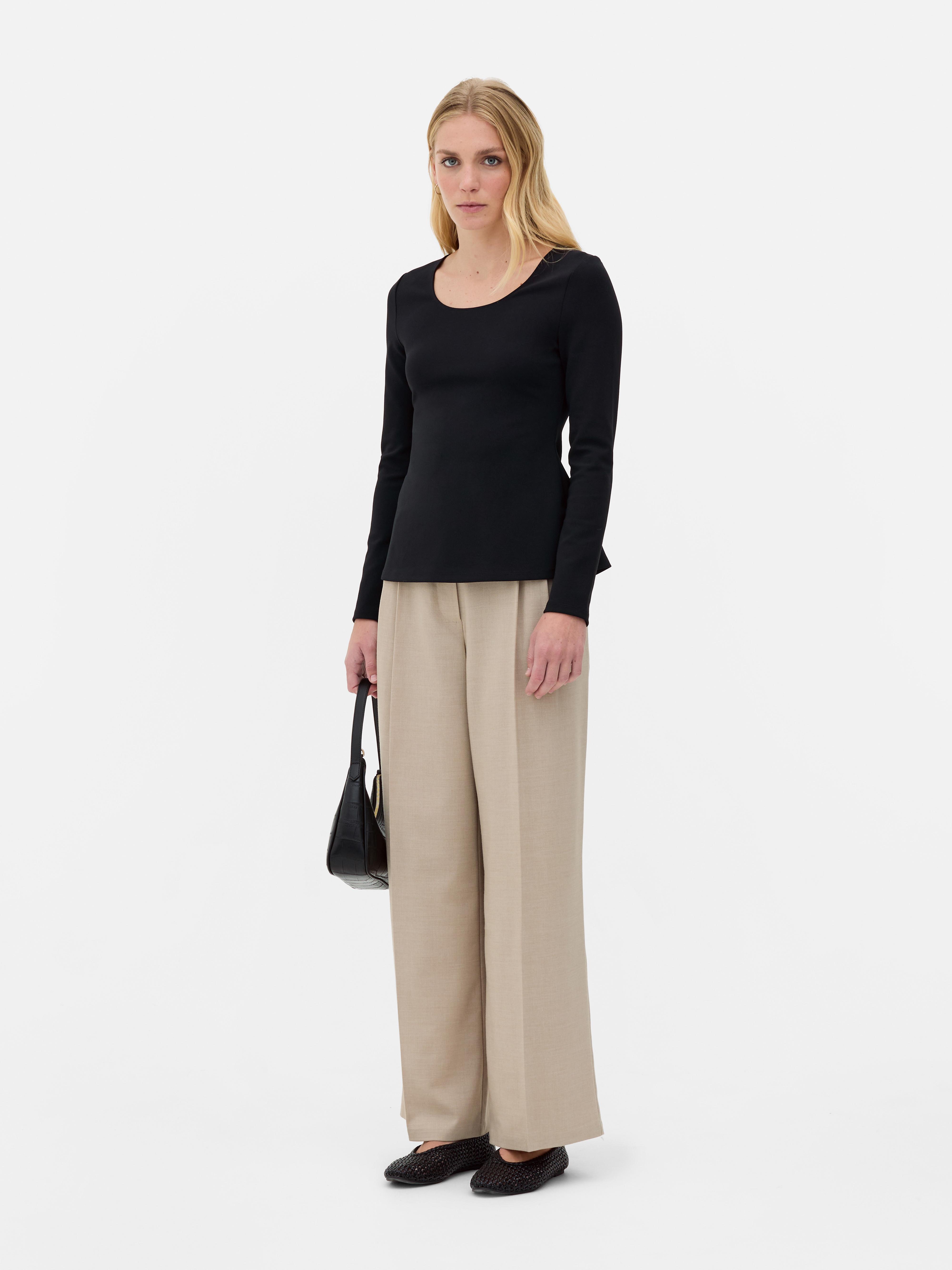 Scoop Neck Long Sleeve Top
