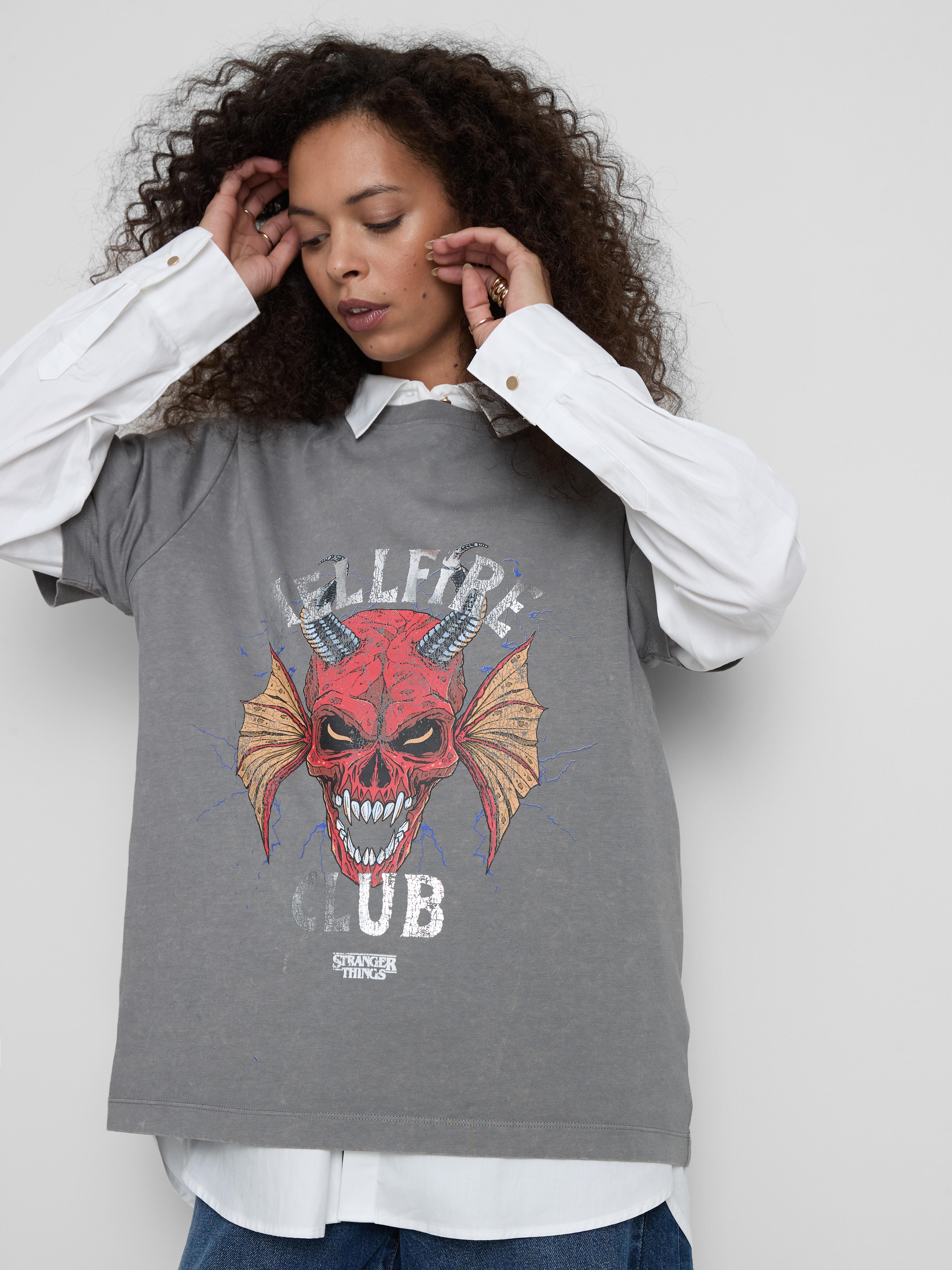 T-shirt à manches courtes et logo Stranger Things Hellfire Club
