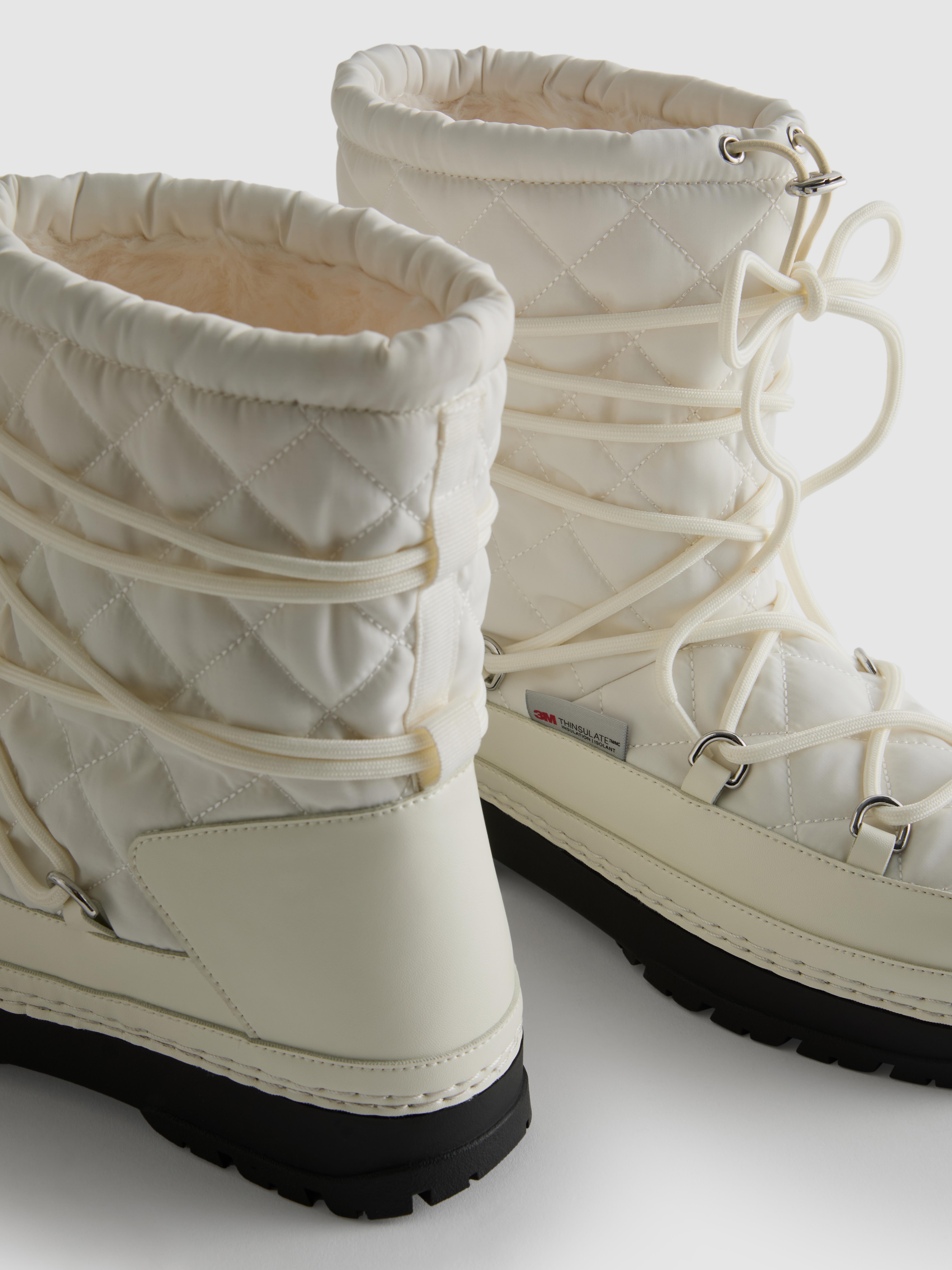 Lace-Up Snow Boots