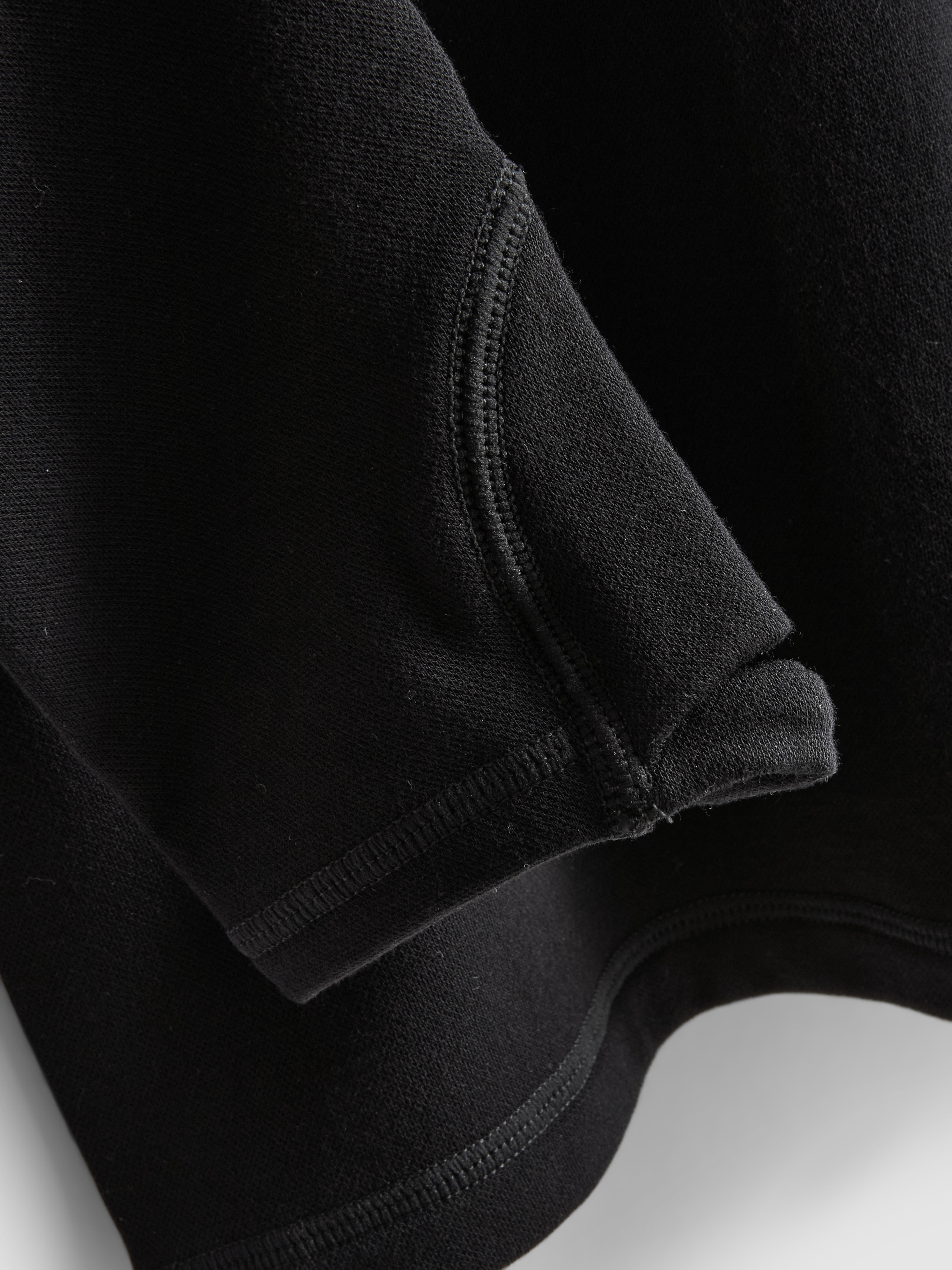 Women's Black Seamless Brushed Long-Sleeve Top