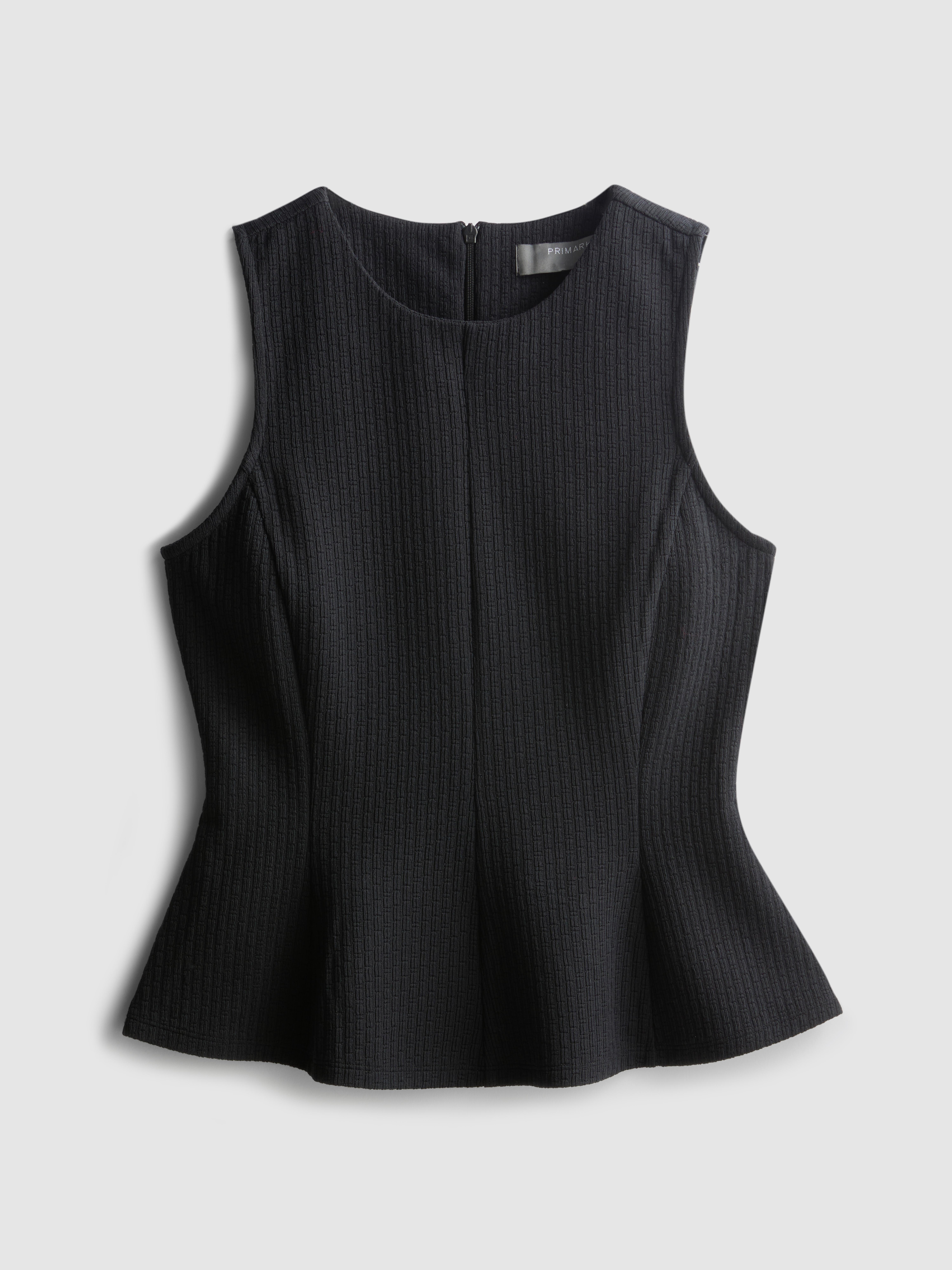 Top smanicato con volant
