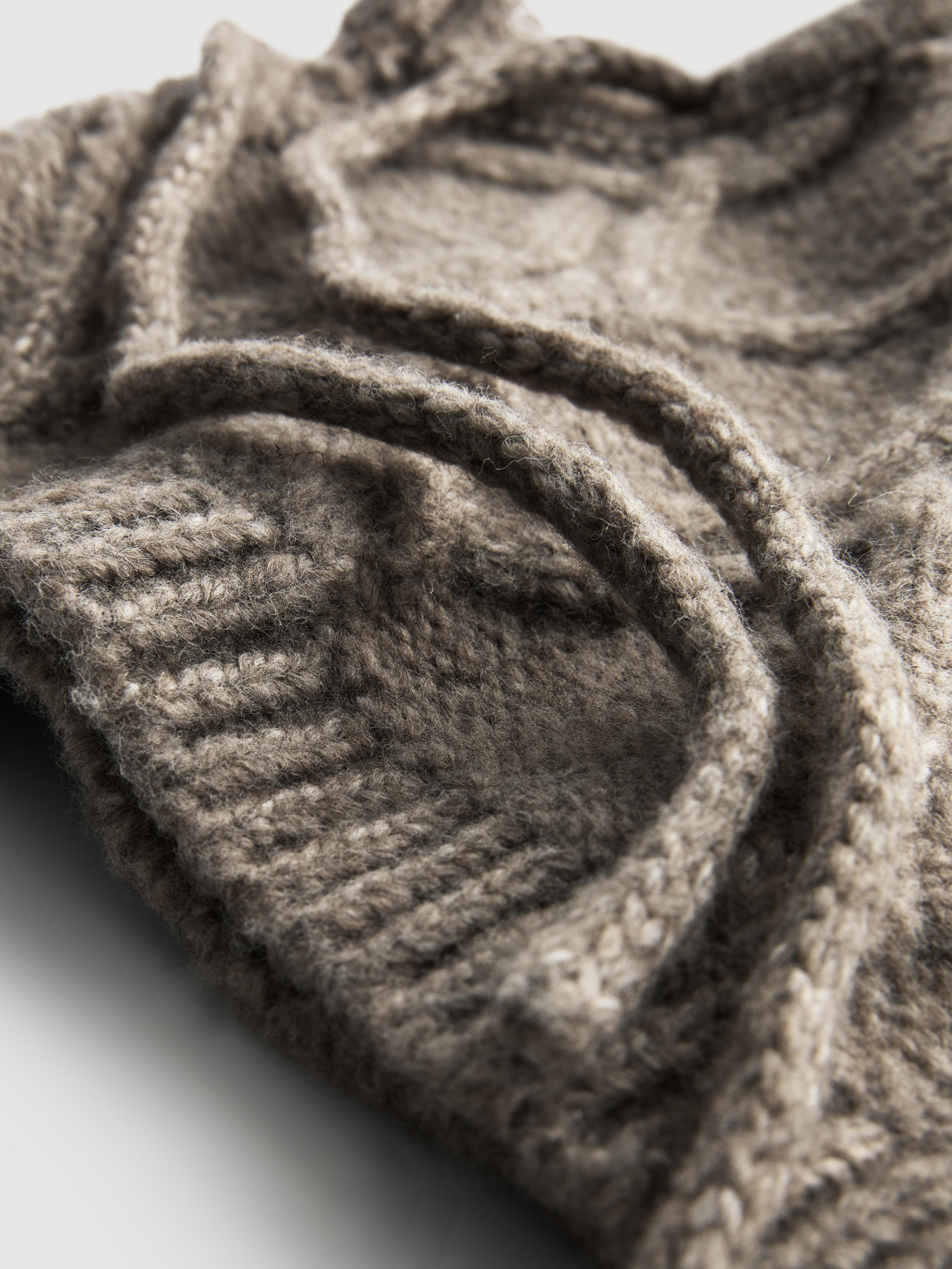 Cable Knit Hood