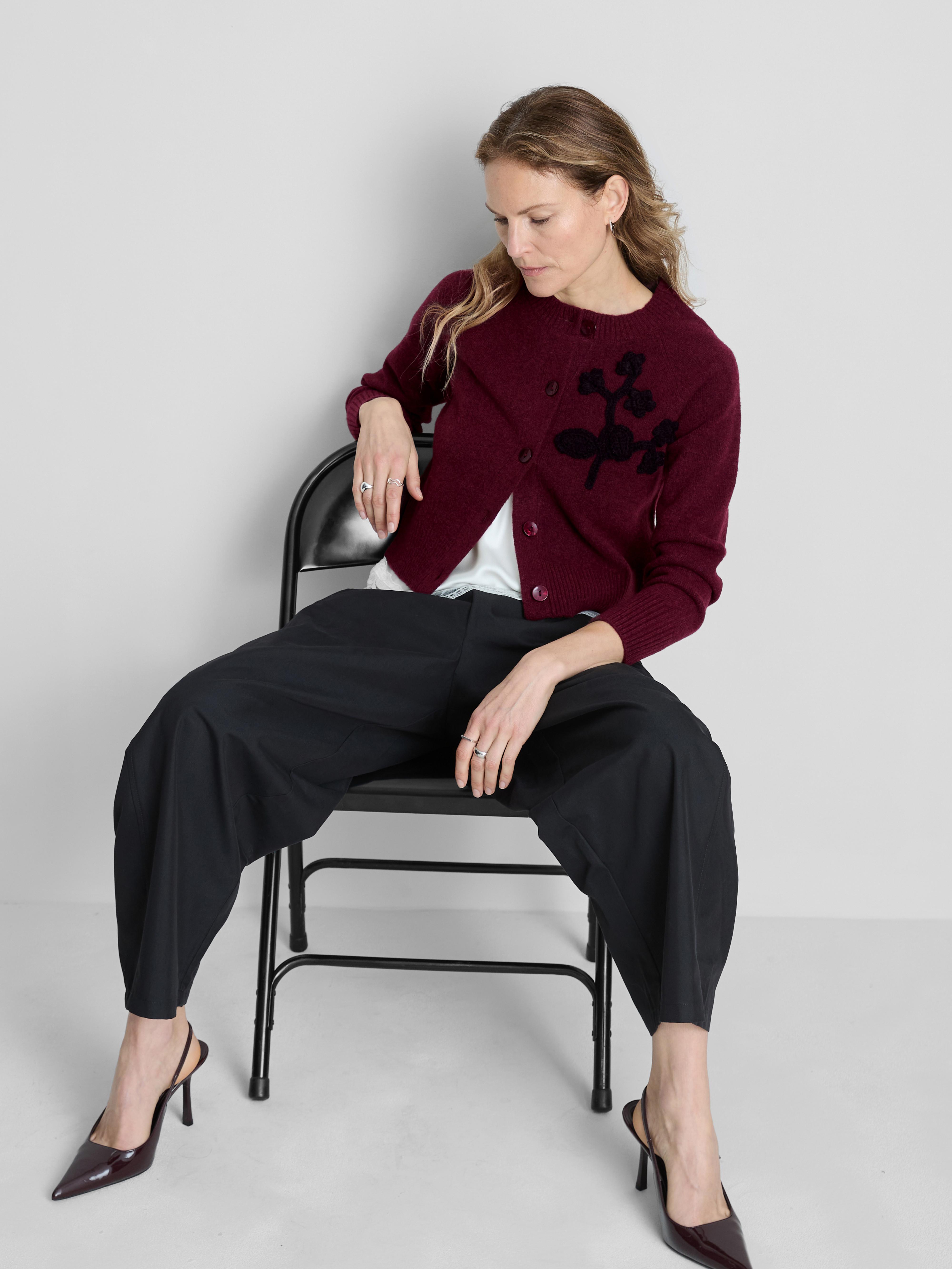 Crew Neck Applique Cardigan