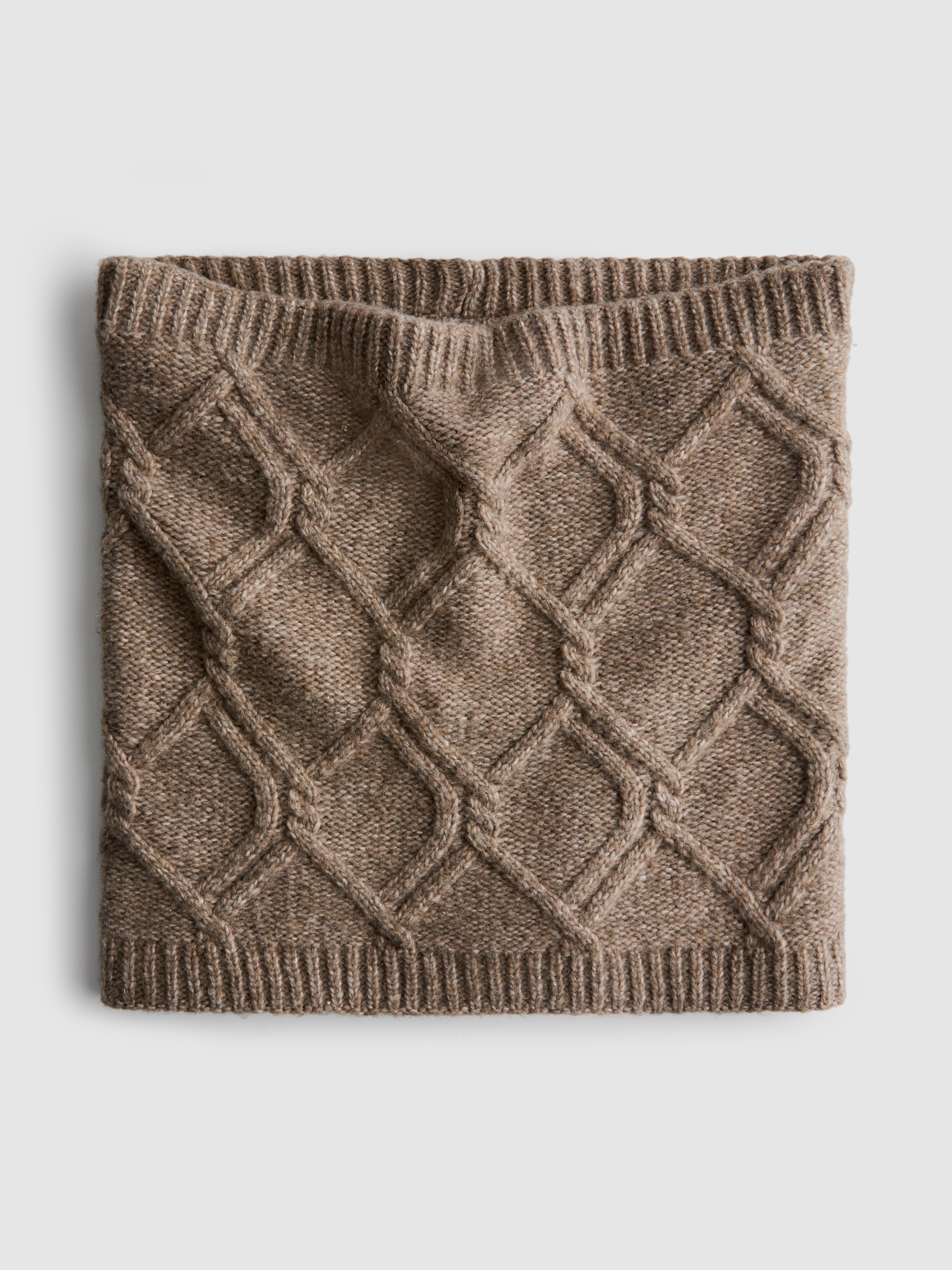 Cable Knit Snood