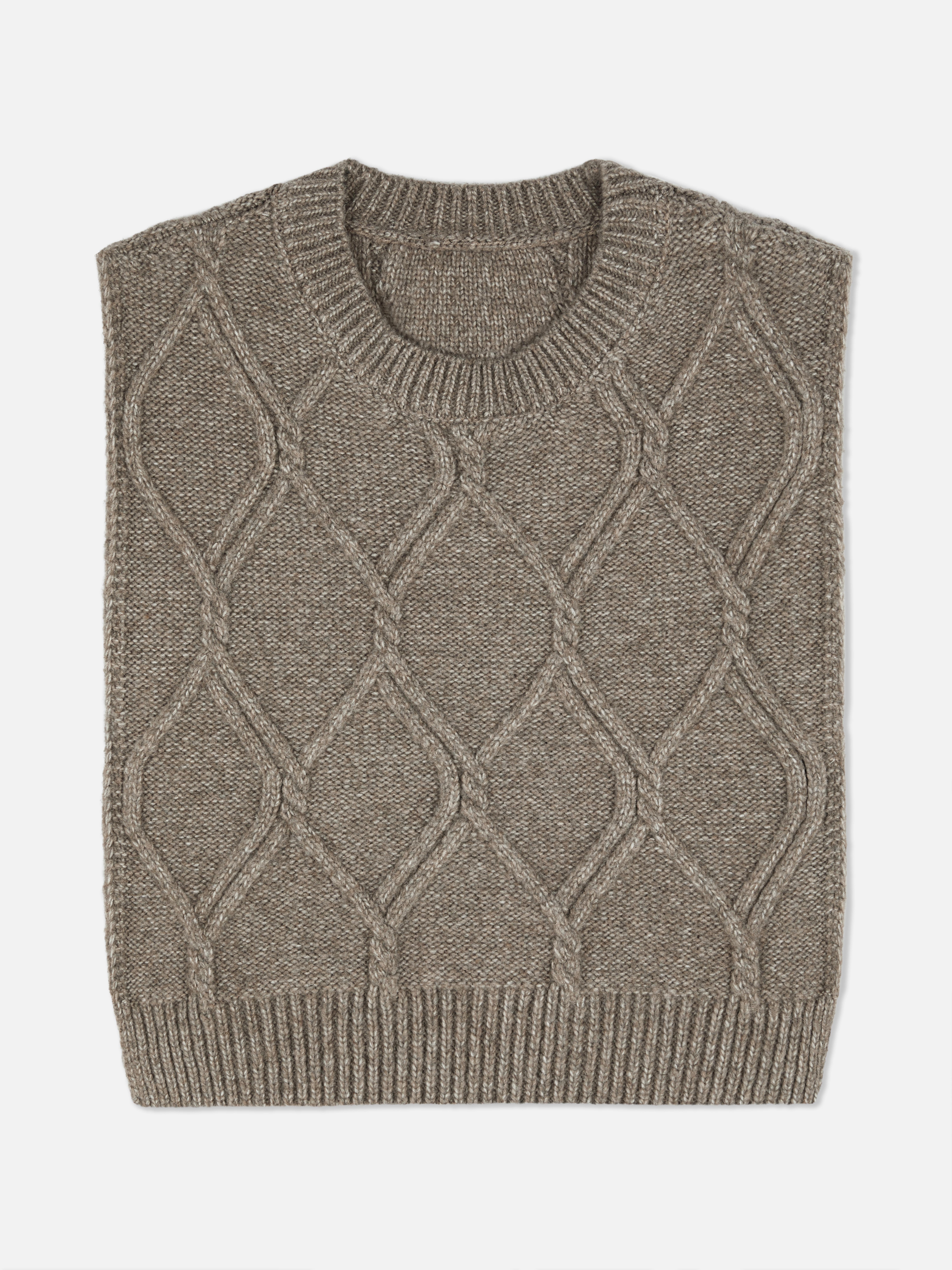 Cable Knit Bib Mocha
