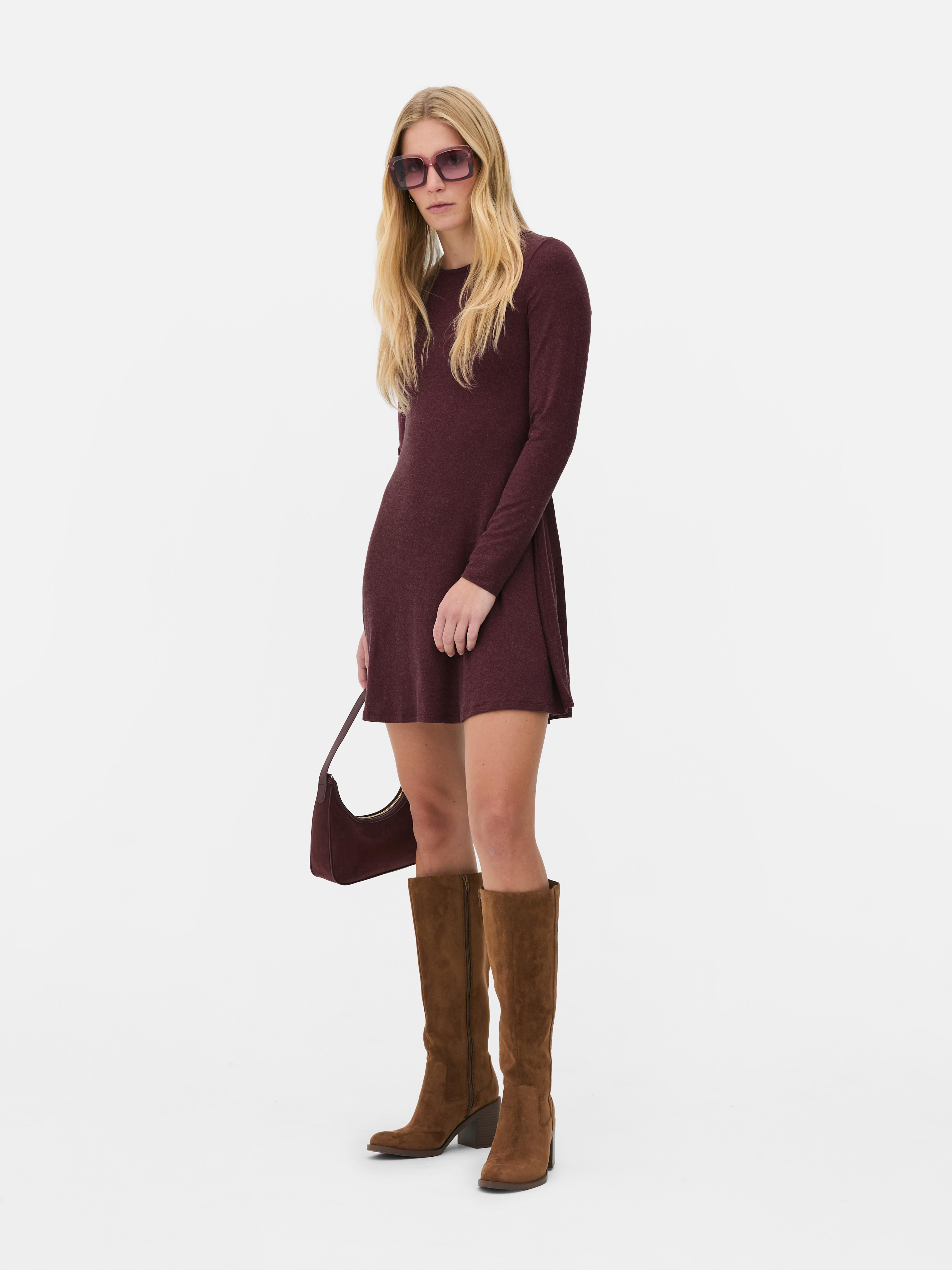 Vestido corto evasé suave