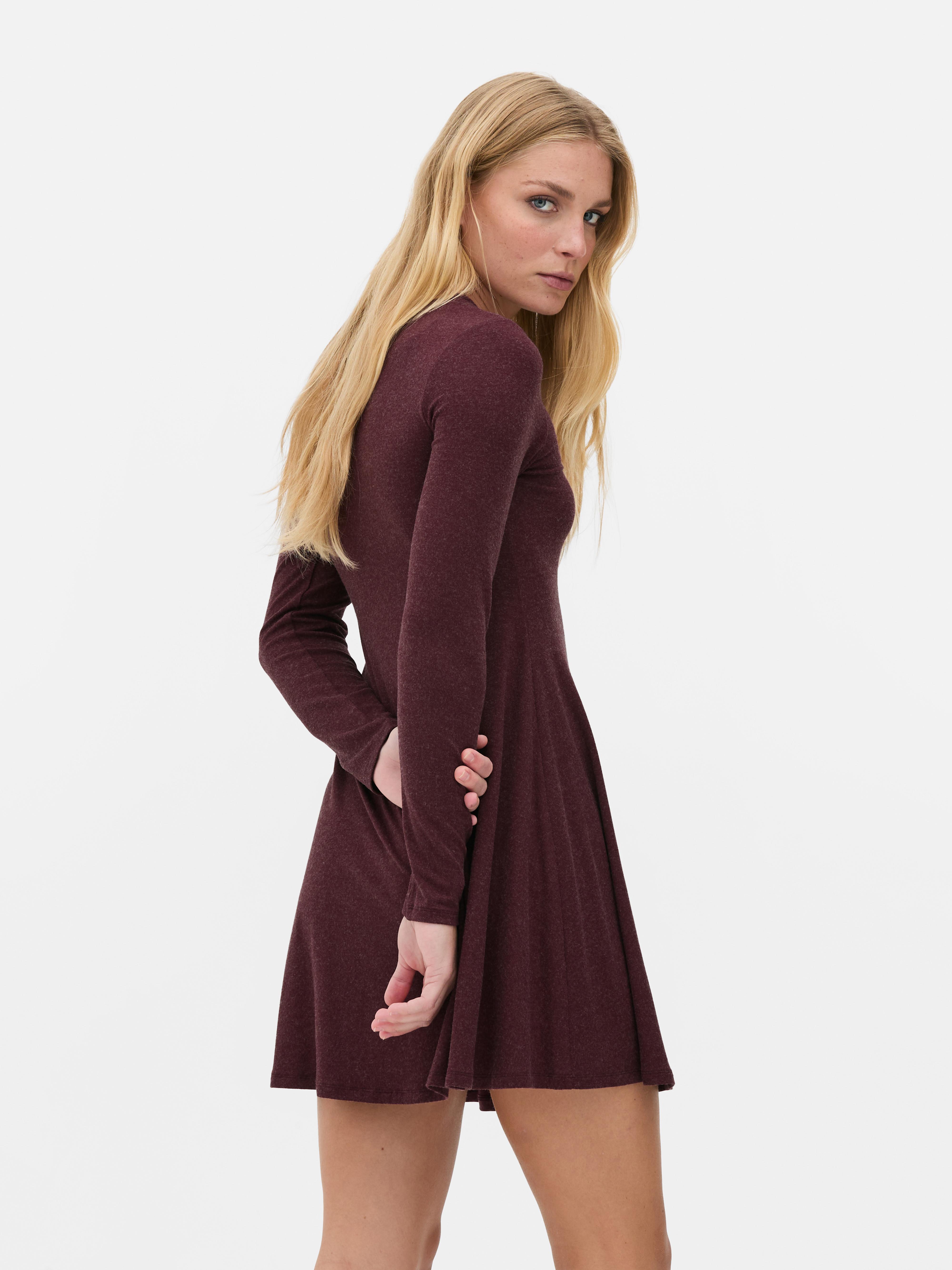 Vestido corto evasé suave
