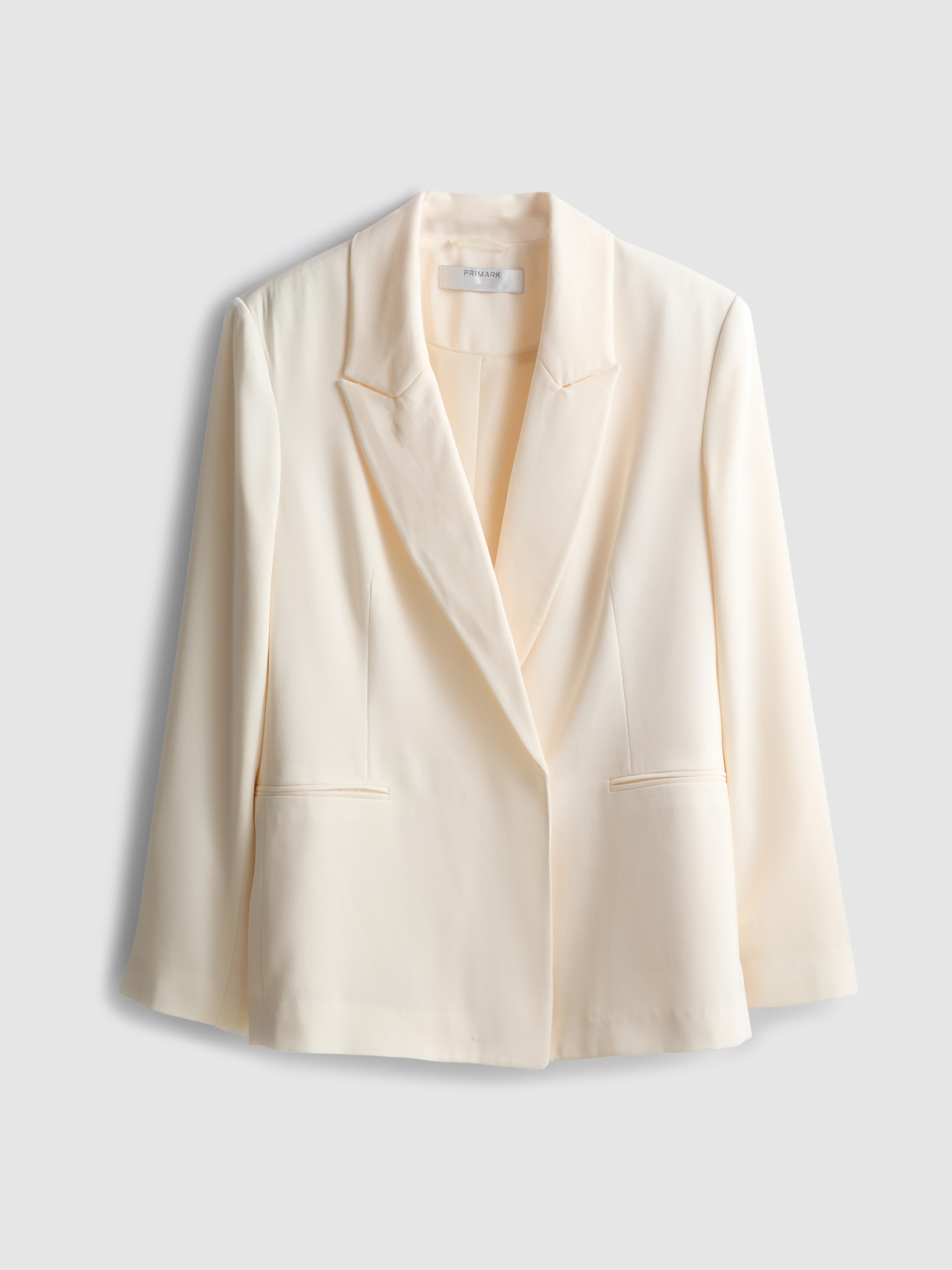 Blazer de satén de corte sastre